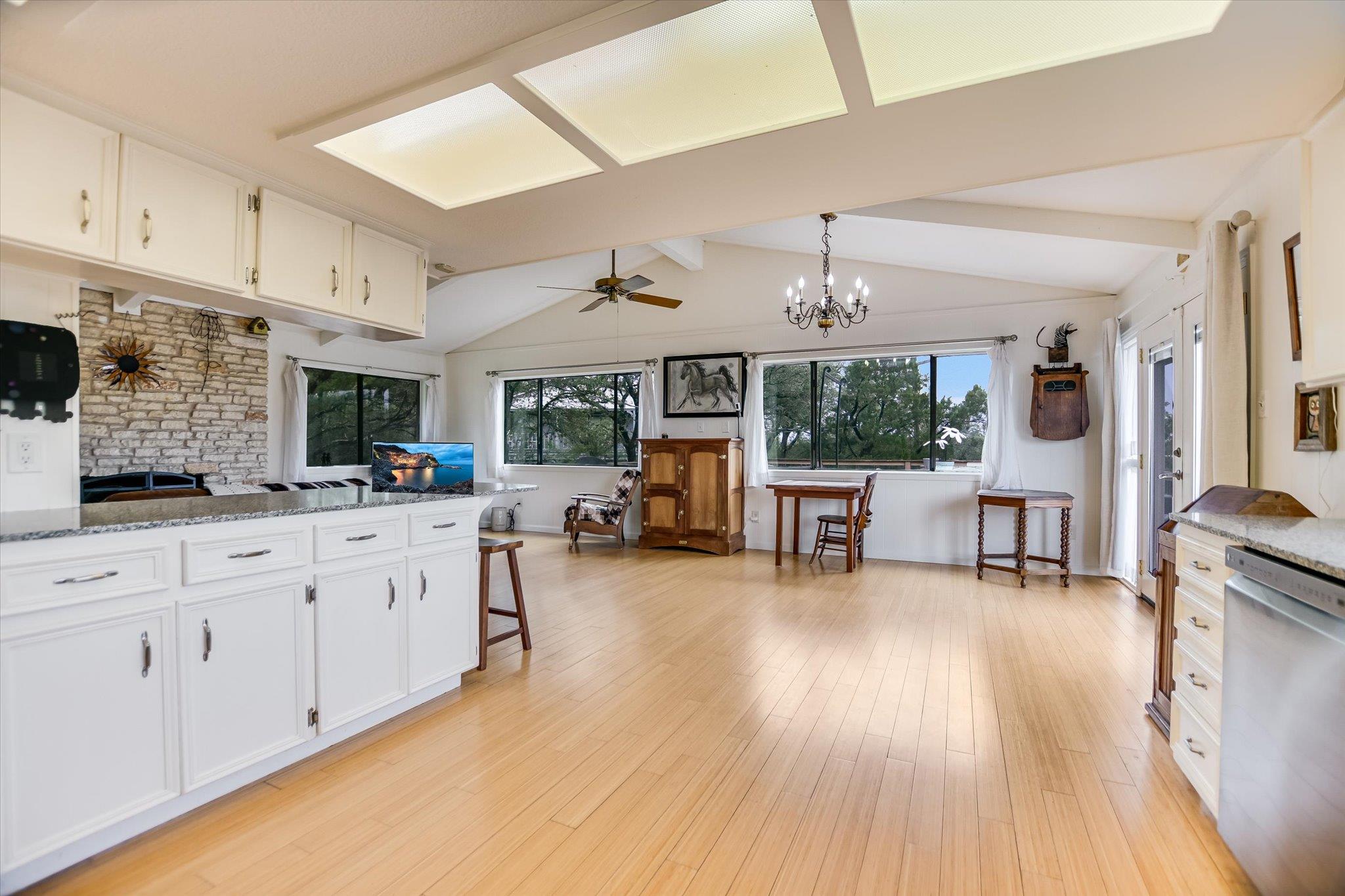 5500 Blueridge Ct, Austin, TX 78731