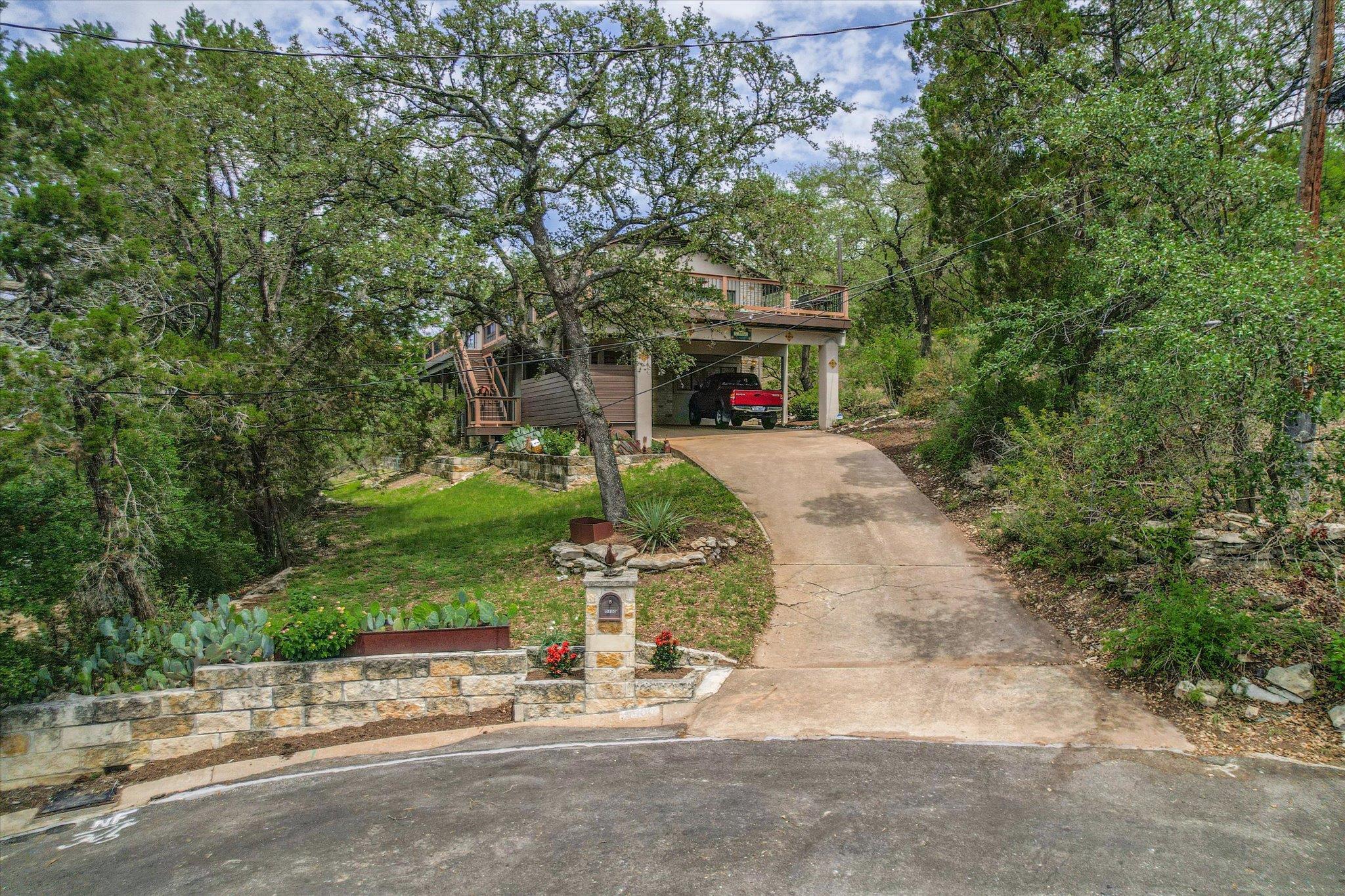 5500 Blueridge Ct, Austin, TX 78731