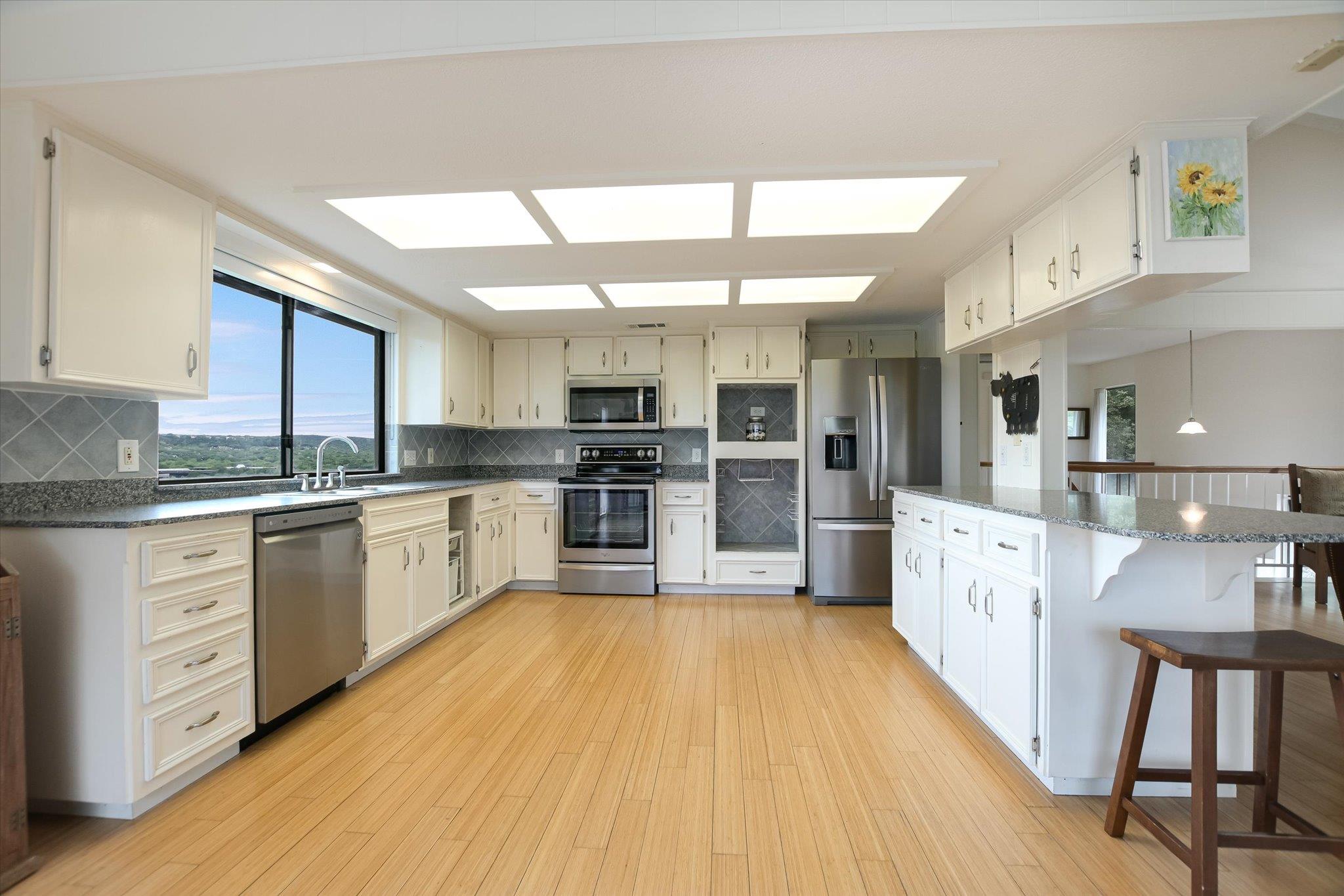 5500 Blueridge Ct, Austin, TX 78731