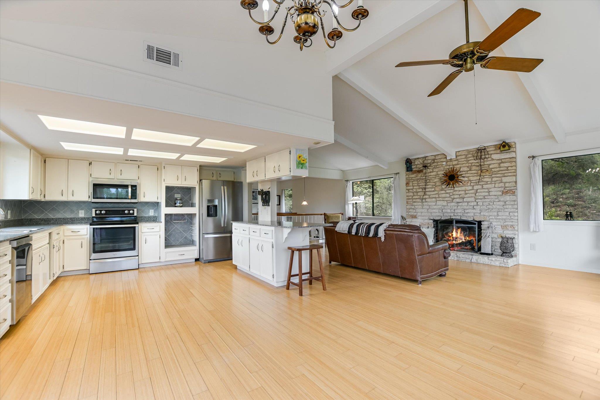 5500 Blueridge Ct, Austin, TX 78731