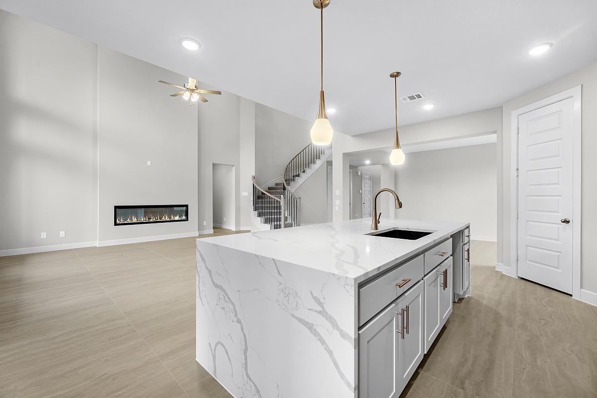 512 Sundance Rdgs, Georgetown, TX 78628