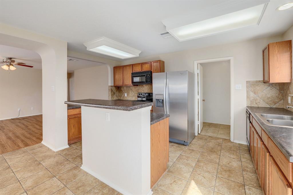 400 Greener Dr, Leander, TX 78641