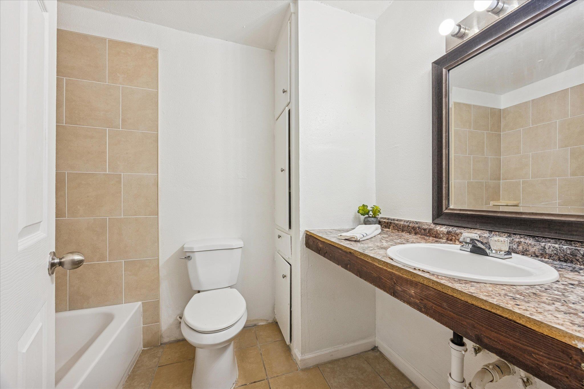 8212 Sam Rayburn Dr # 4, Austin, TX 78753