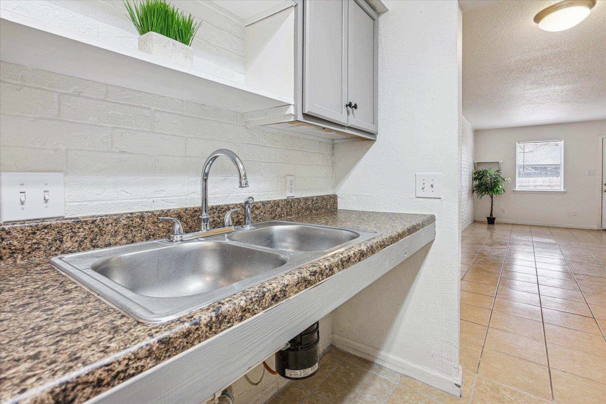 8212 Sam Rayburn Dr # 4, Austin, TX 78753