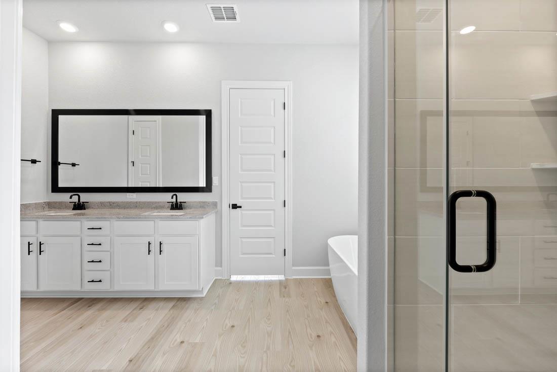 106 Nandina Path, Bastrop, TX 78602