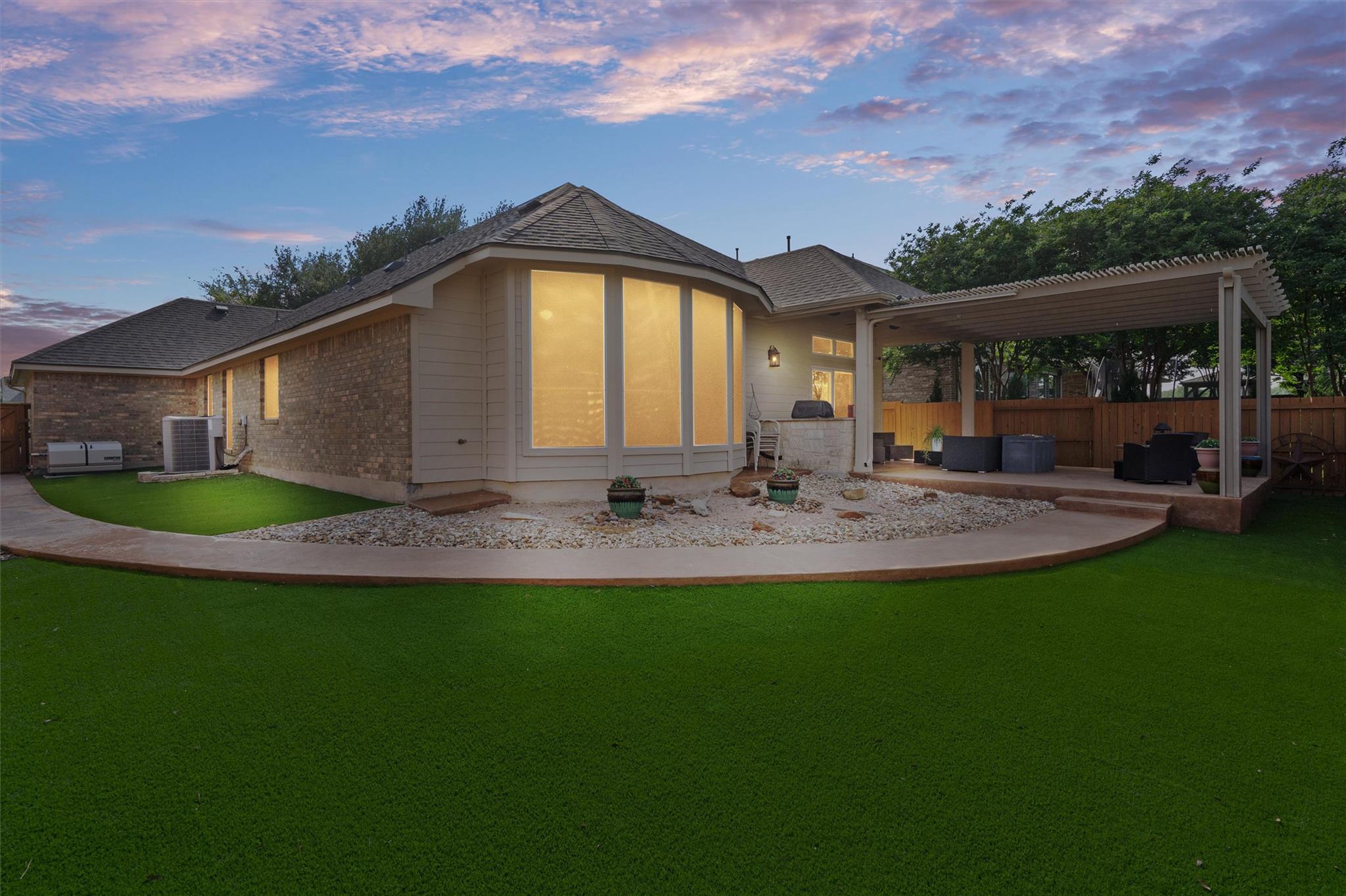 4212 Fairmeadow Dr, Round Rock, TX 78665