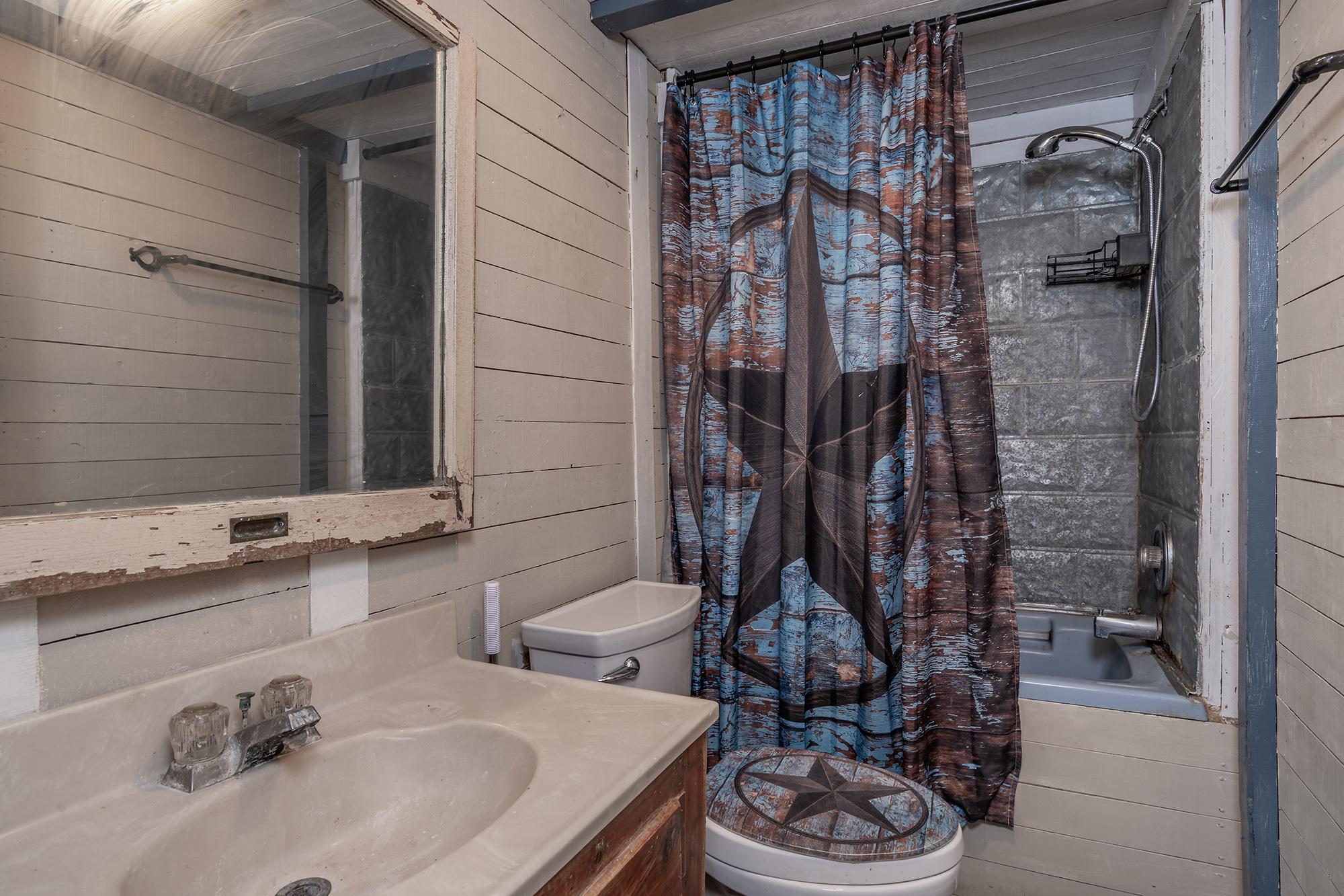 684 Indian Oaks, Liberty Hill, TX 78642