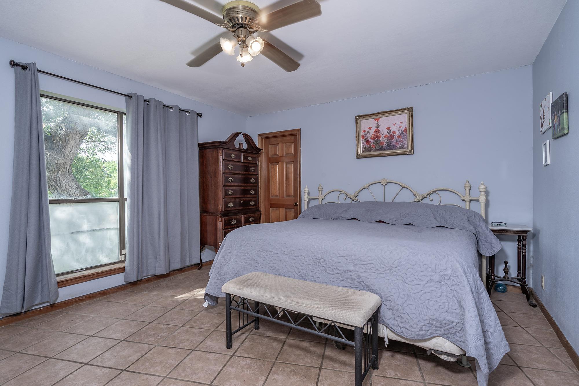 684 Indian Oaks, Liberty Hill, TX 78642