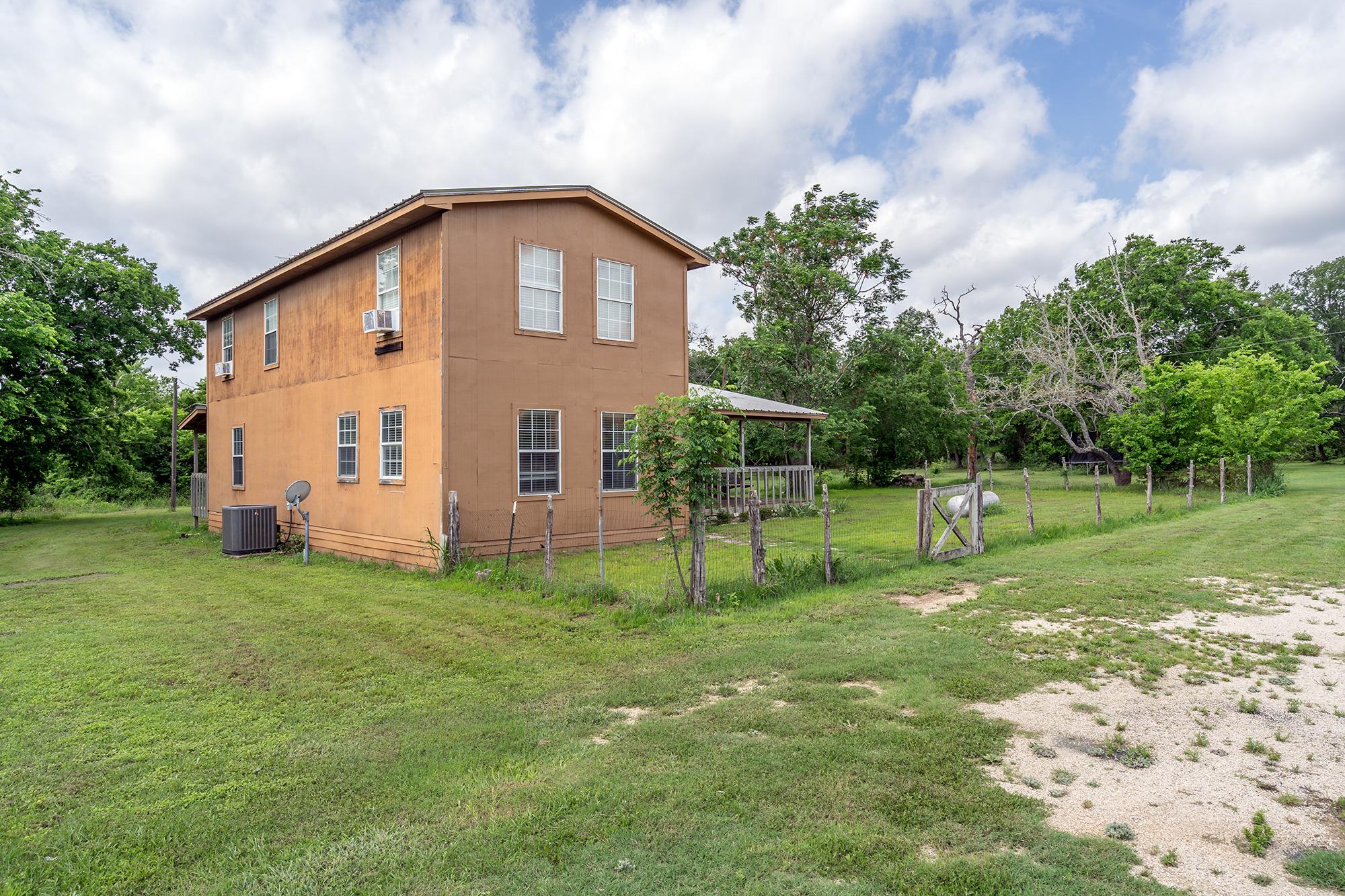 684 Indian Oaks, Liberty Hill, TX 78642