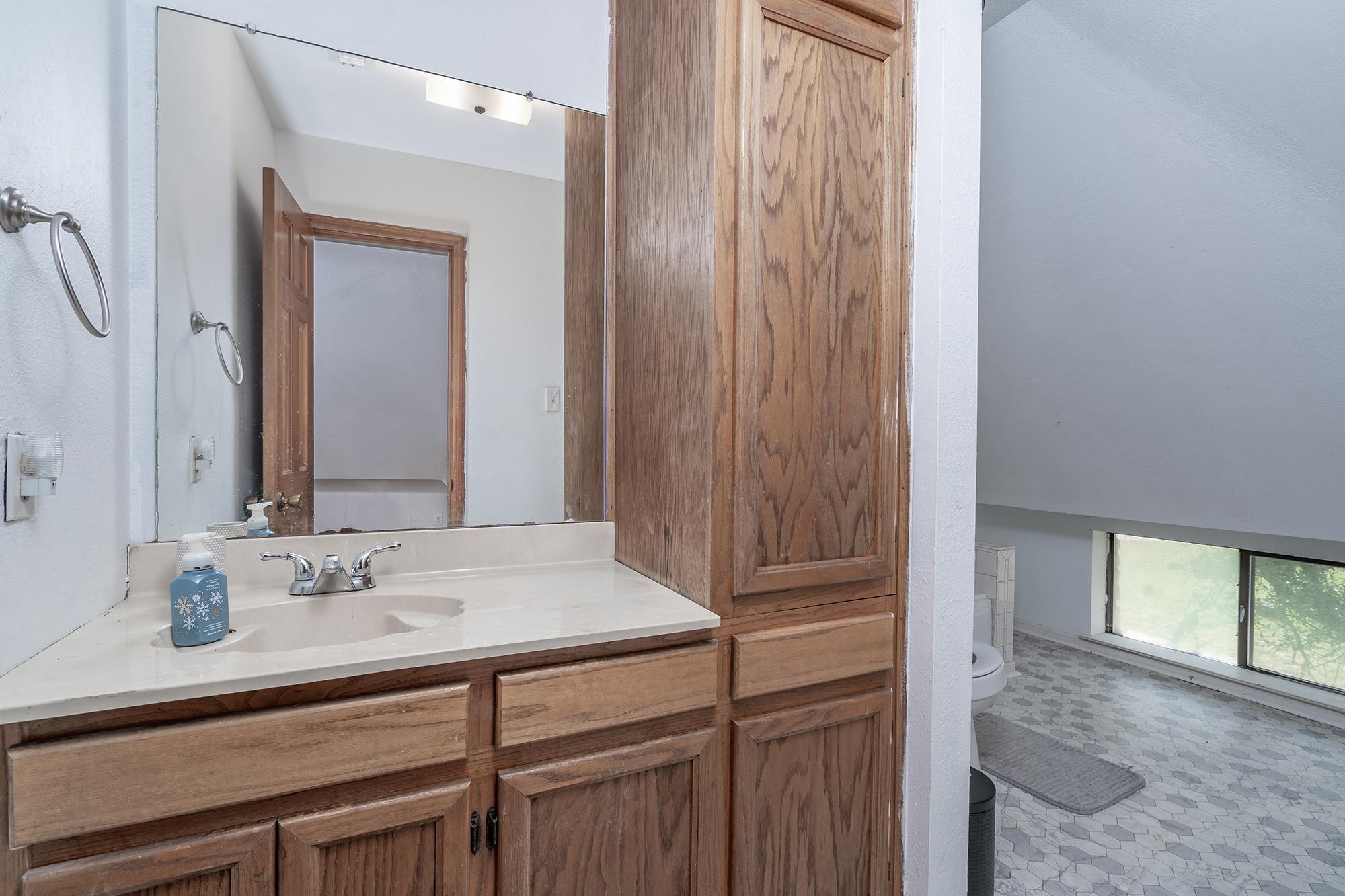 684 Indian Oaks, Liberty Hill, TX 78642