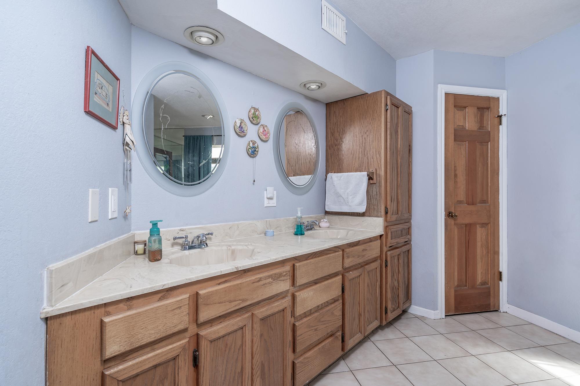 684 Indian Oaks, Liberty Hill, TX 78642