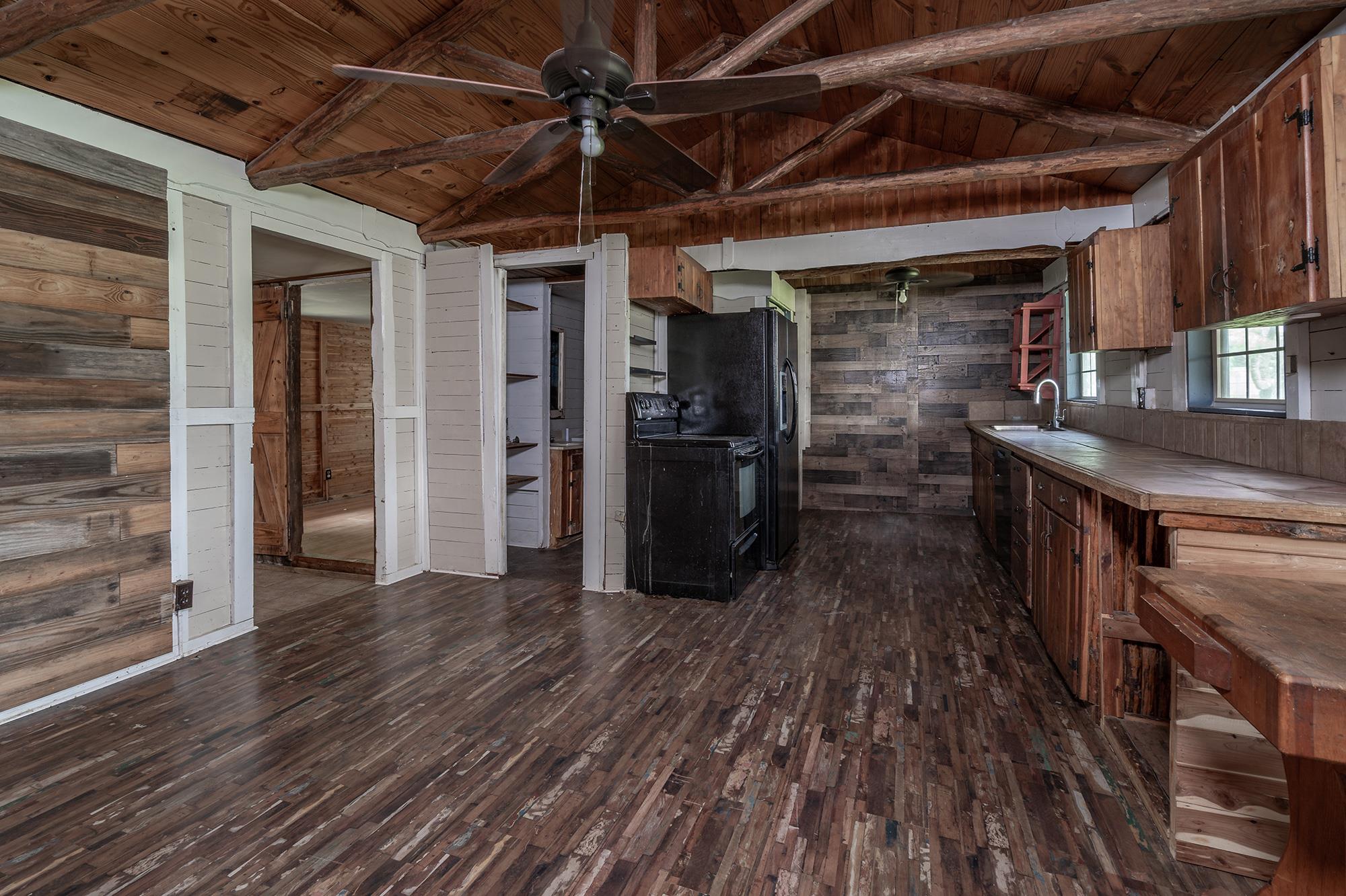 684 Indian Oaks, Liberty Hill, TX 78642