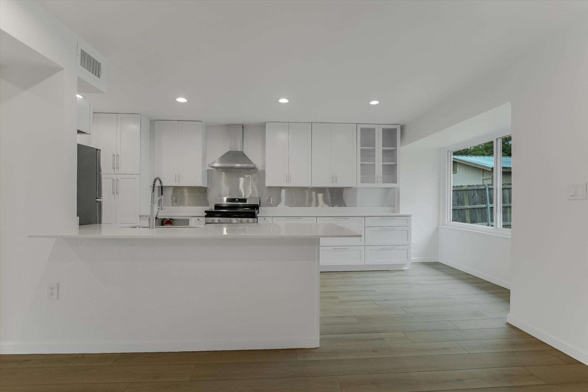 2605 Loyola Ln, Austin, TX 78723