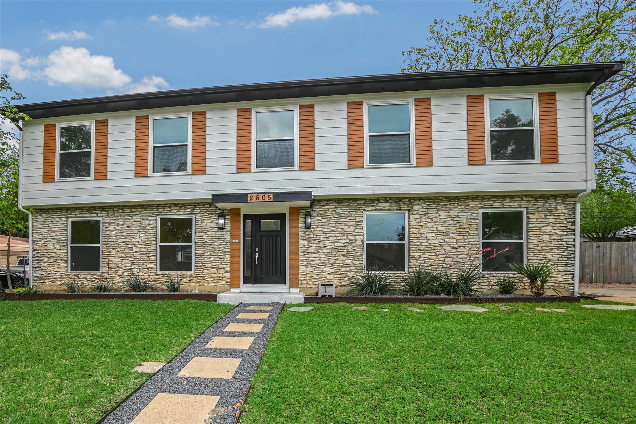 2605 Loyola Ln, Austin, TX 78723