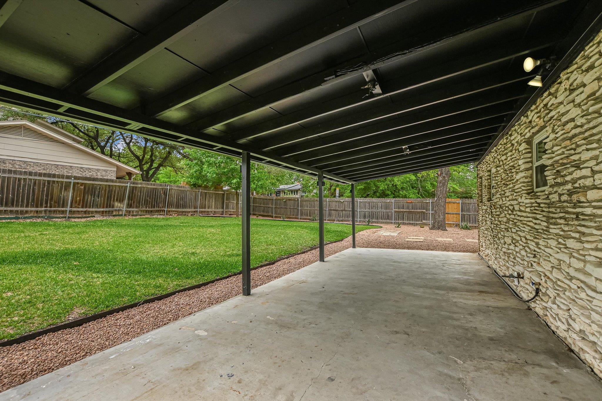 2605 Loyola Ln, Austin, TX 78723