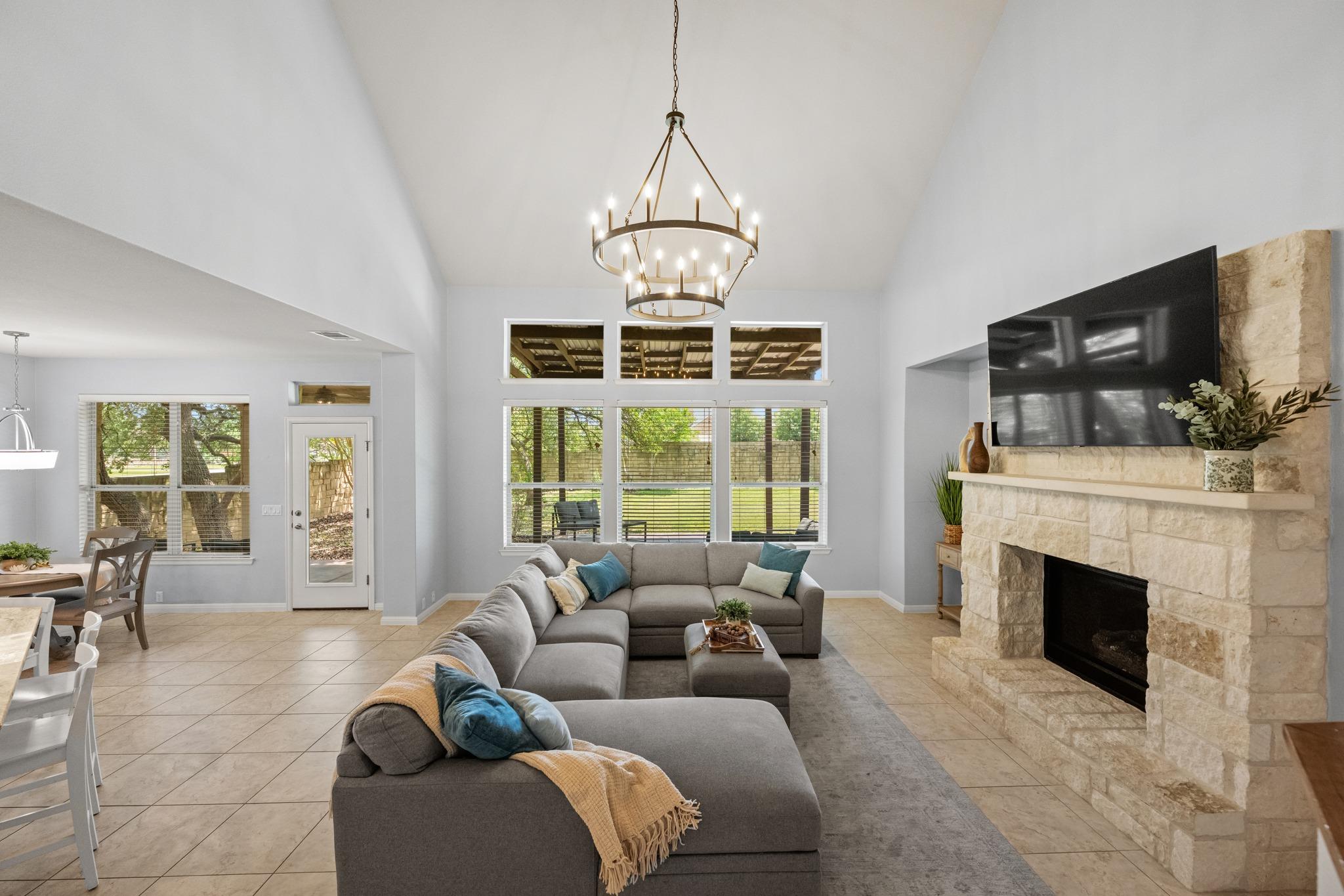 1023 Grassy Field Rd, Austin, TX 78737