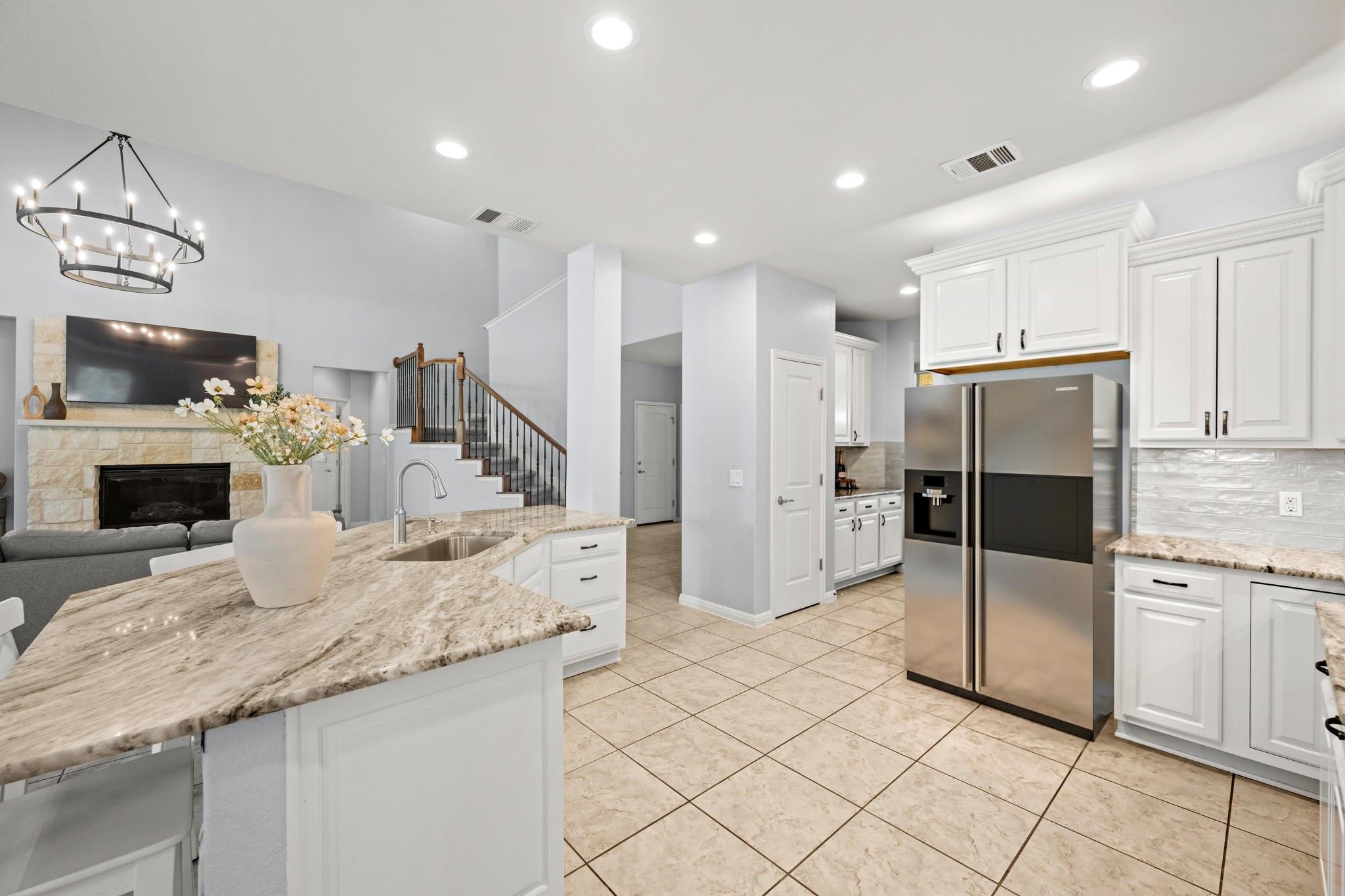 1023 Grassy Field Rd, Austin, TX 78737