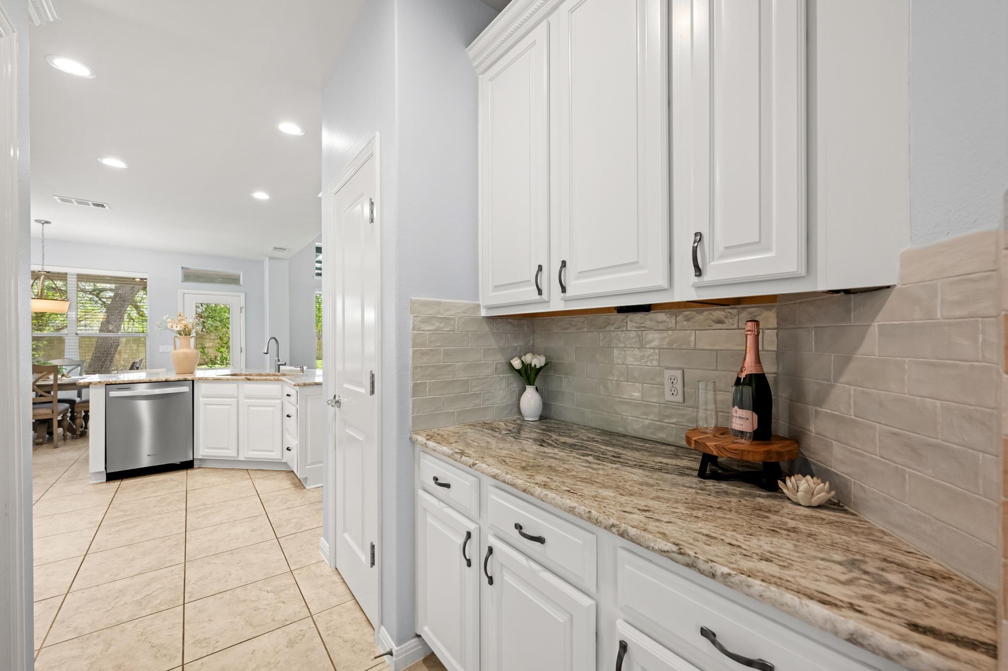 1023 Grassy Field Rd, Austin, TX 78737