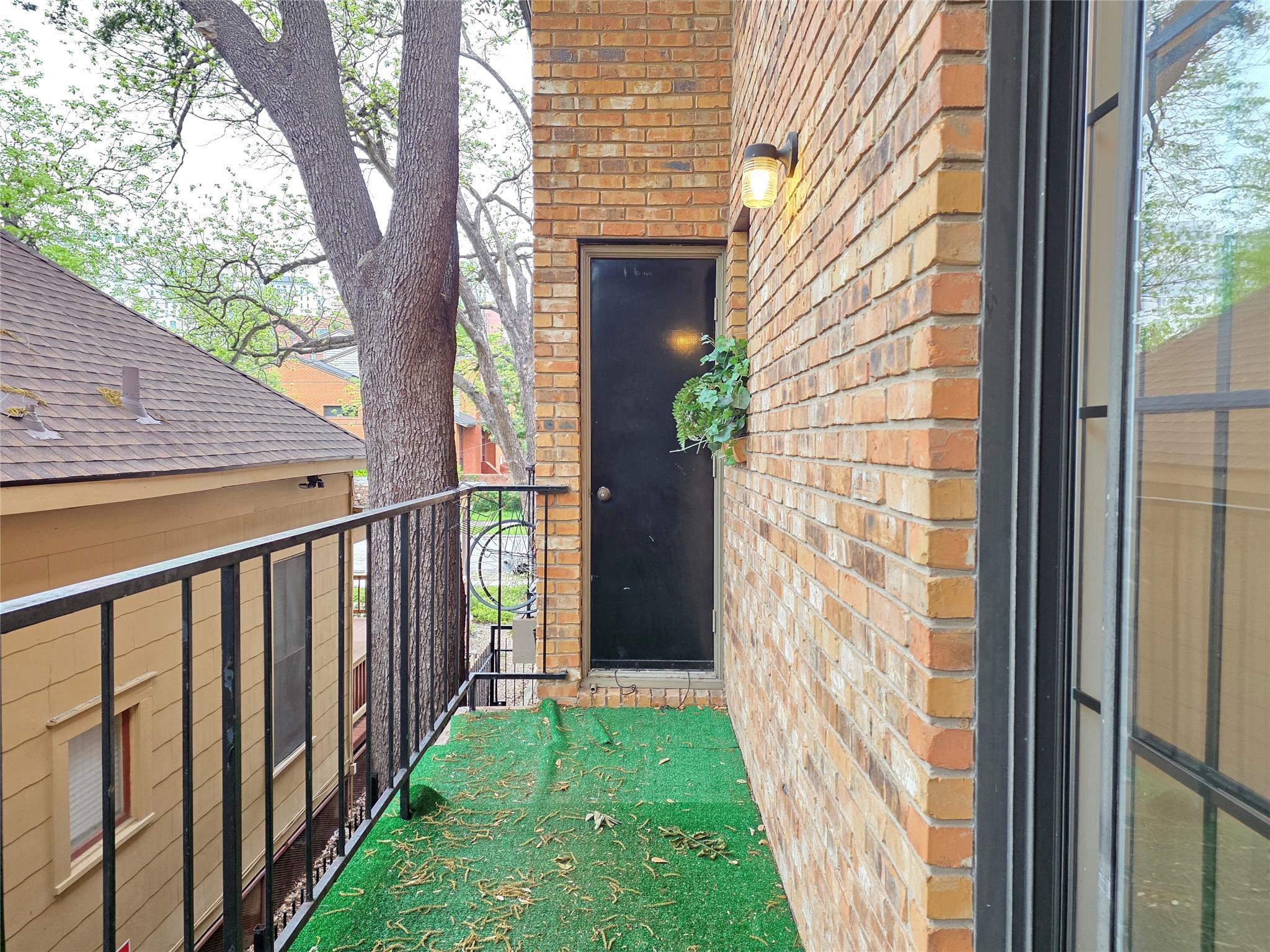 505 W 18th St # I, Austin, TX 78701