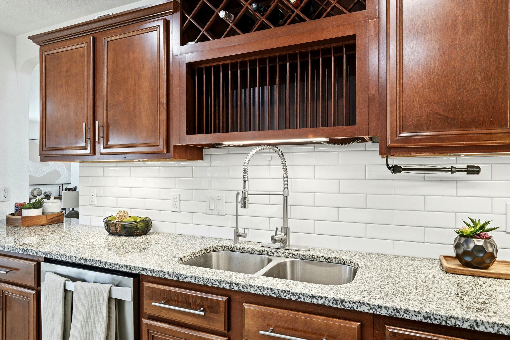 205 N Boone Valley Dr, Round Rock, TX 78664
