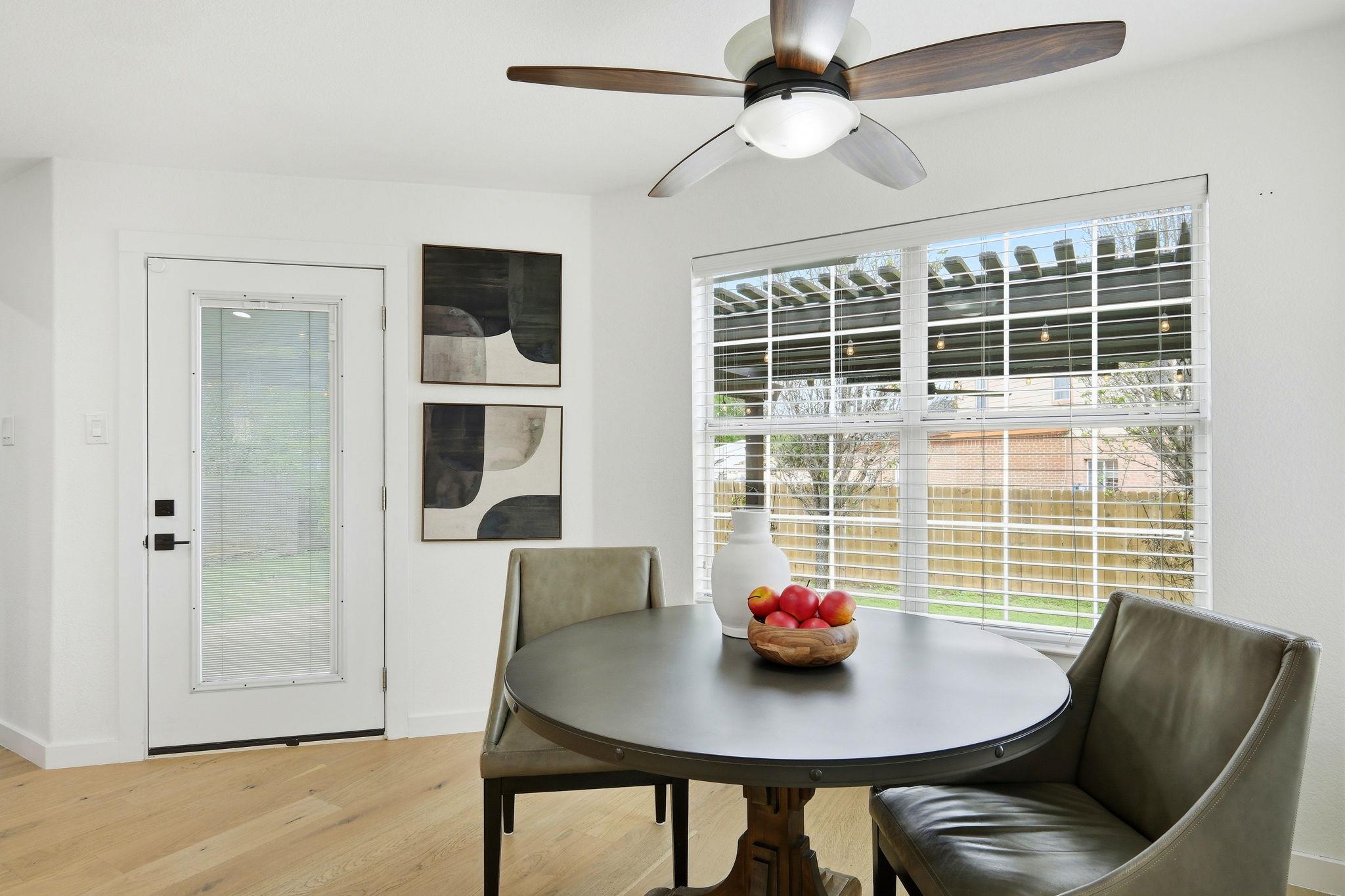 205 N Boone Valley Dr, Round Rock, TX 78664