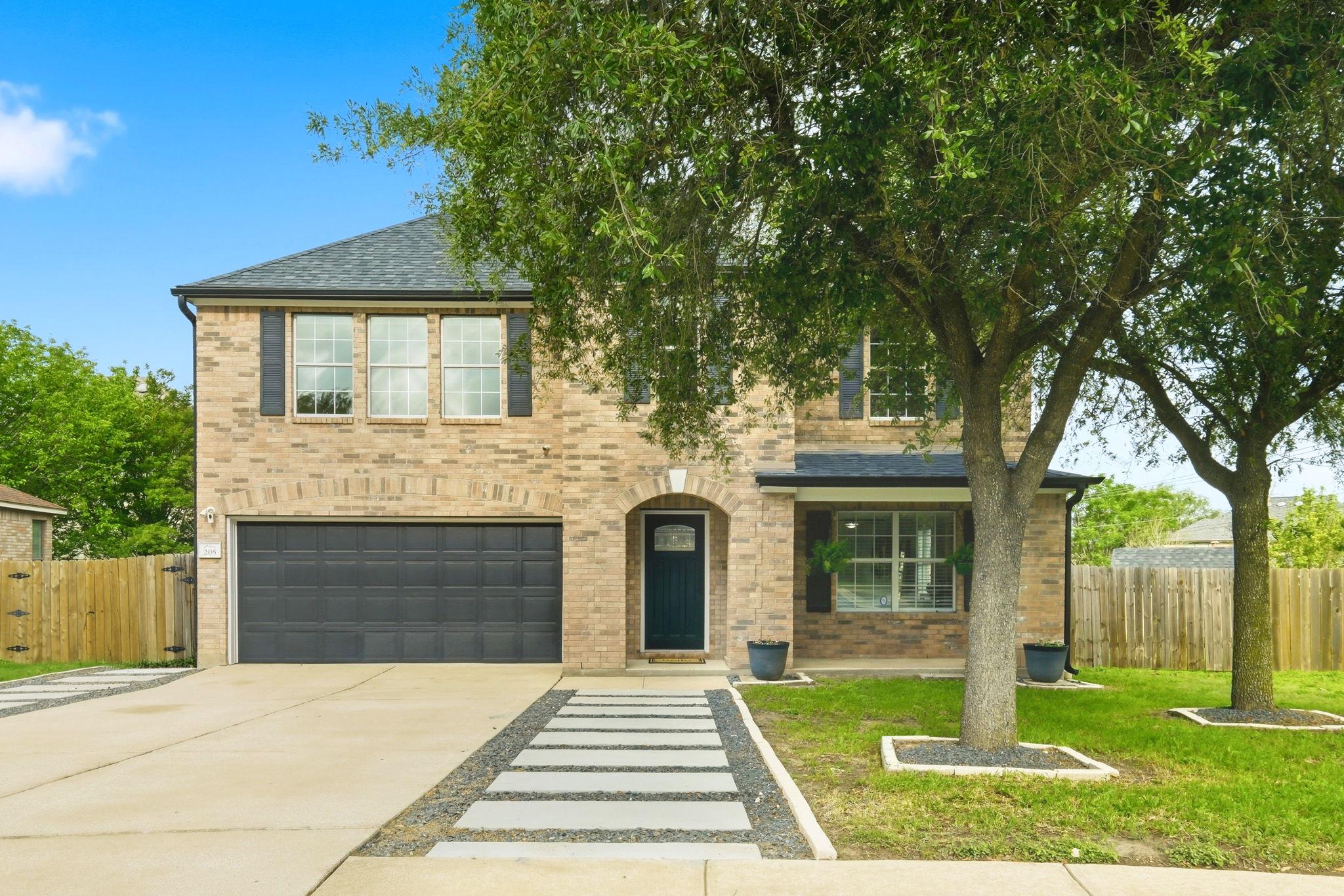 205 N Boone Valley Dr, Round Rock, TX 78664