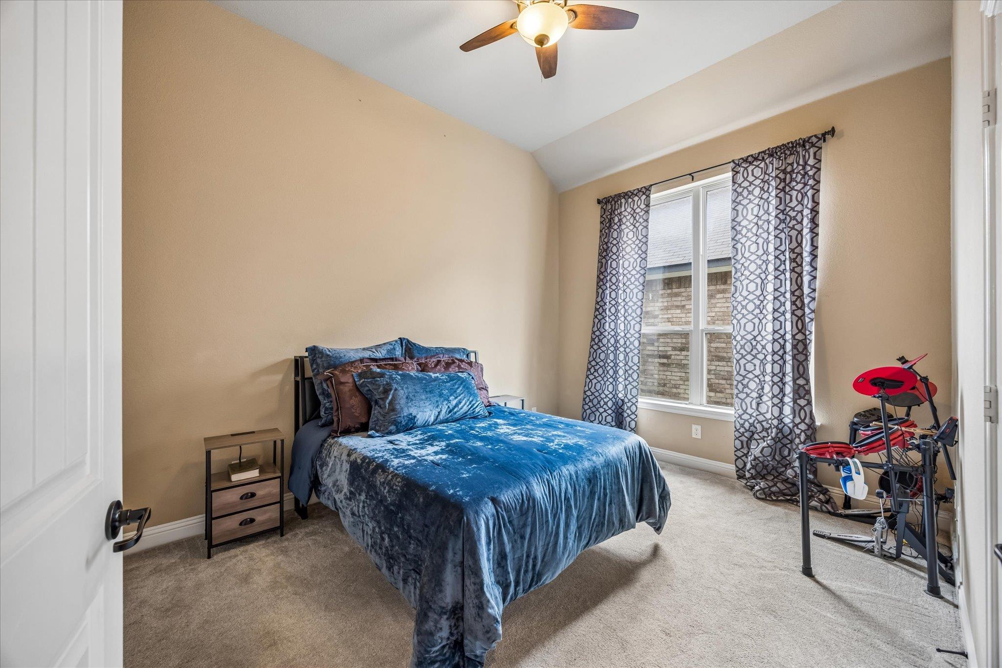 108 Rhinestone Cv, Liberty Hill, TX 78642