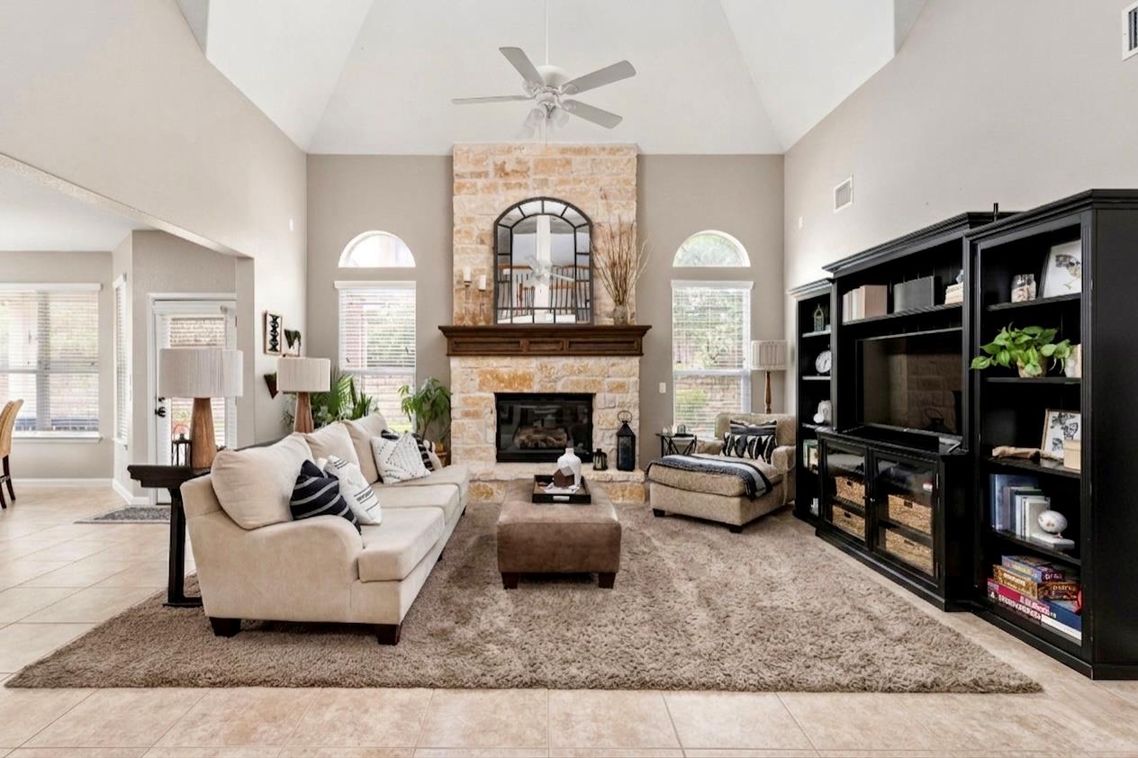 115 Desert Willow Way, Austin, TX 78737