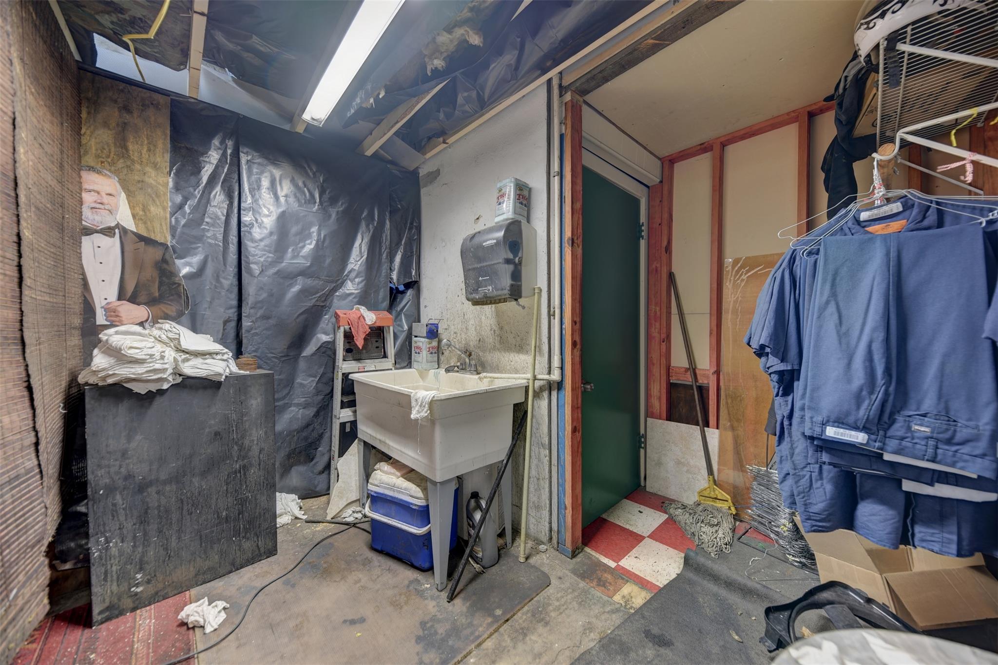 307 E Alamo St, Brenham, TX 77833