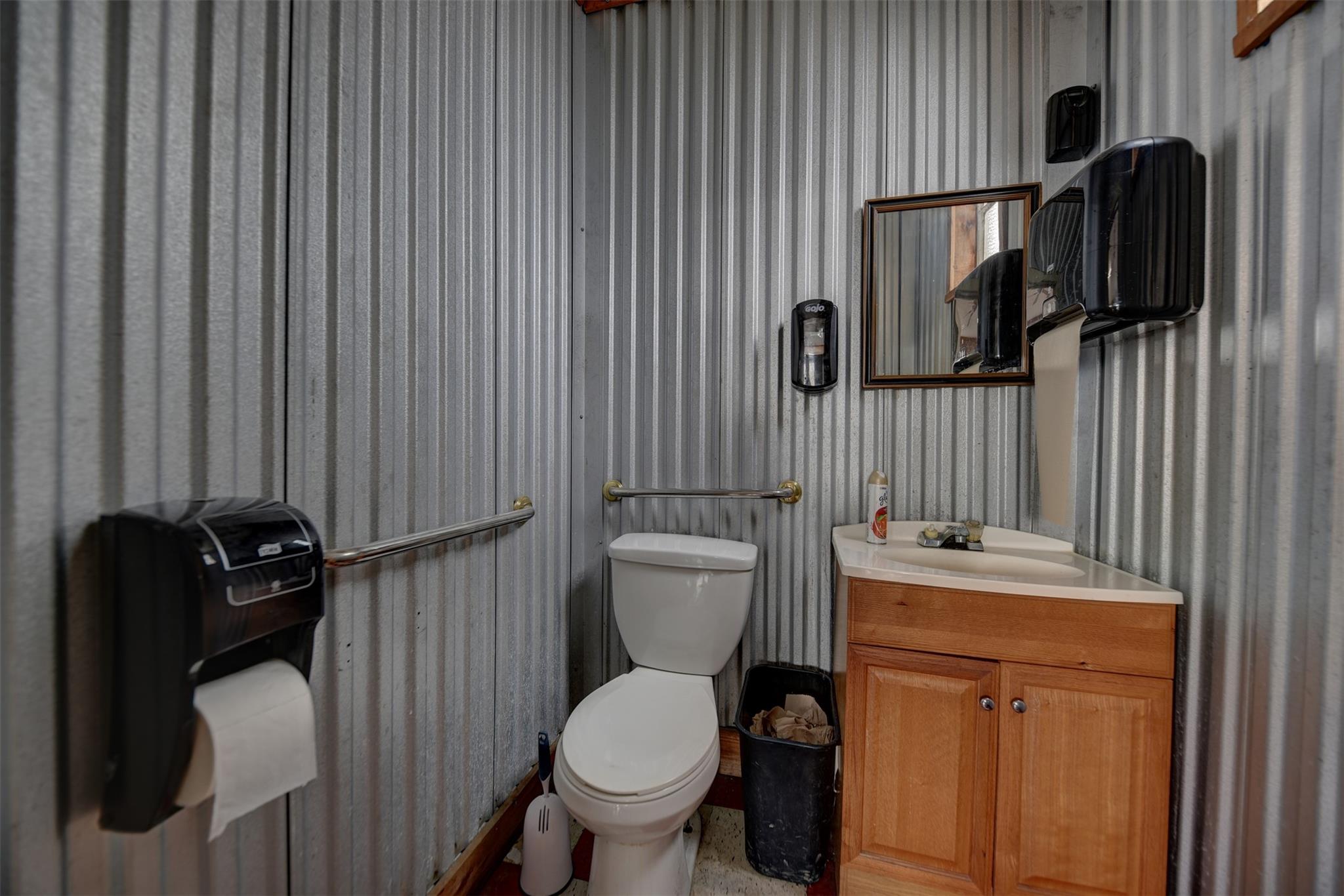 307 E Alamo St, Brenham, TX 77833