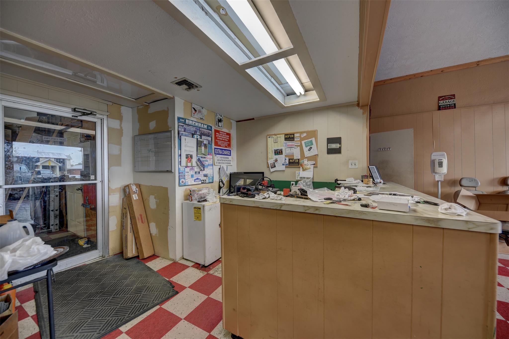 307 E Alamo St, Brenham, TX 77833