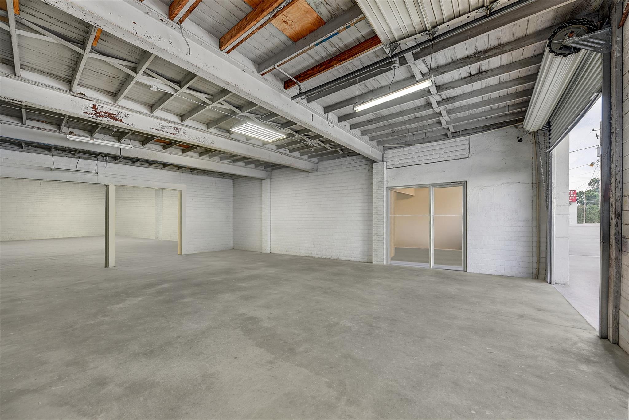 307 E Alamo St, Brenham, TX 77833