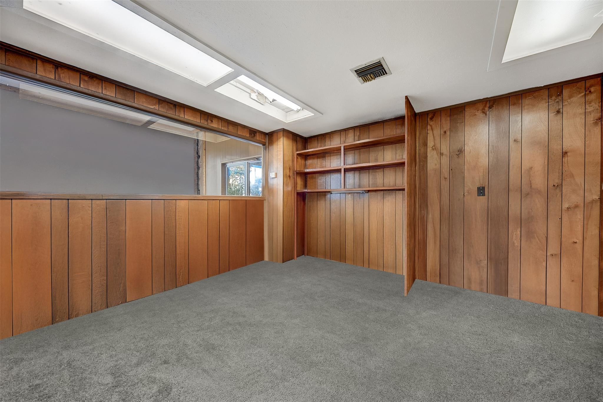 307 E Alamo St, Brenham, TX 77833