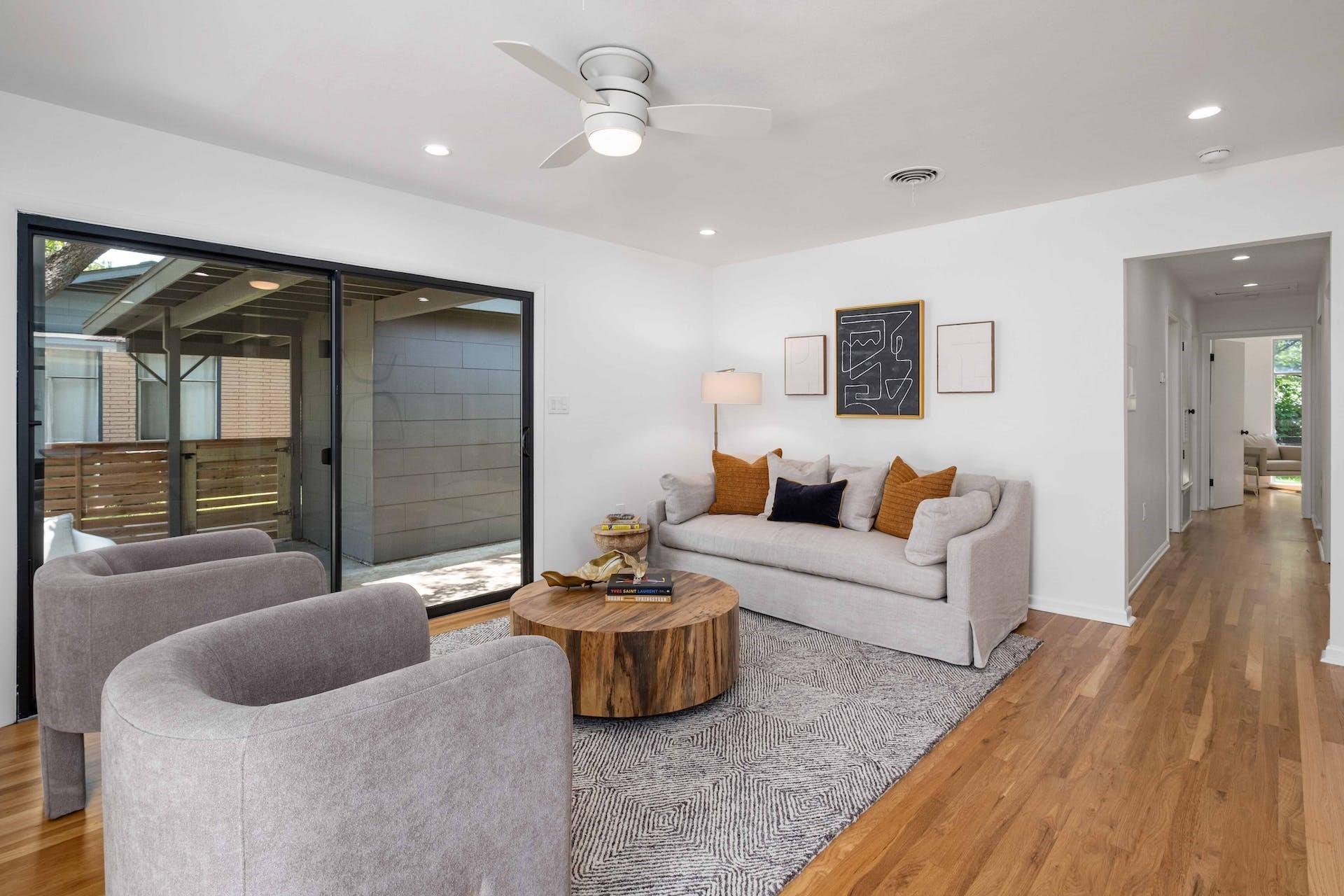 1811 Forest Hill Dr, Austin, TX 78745