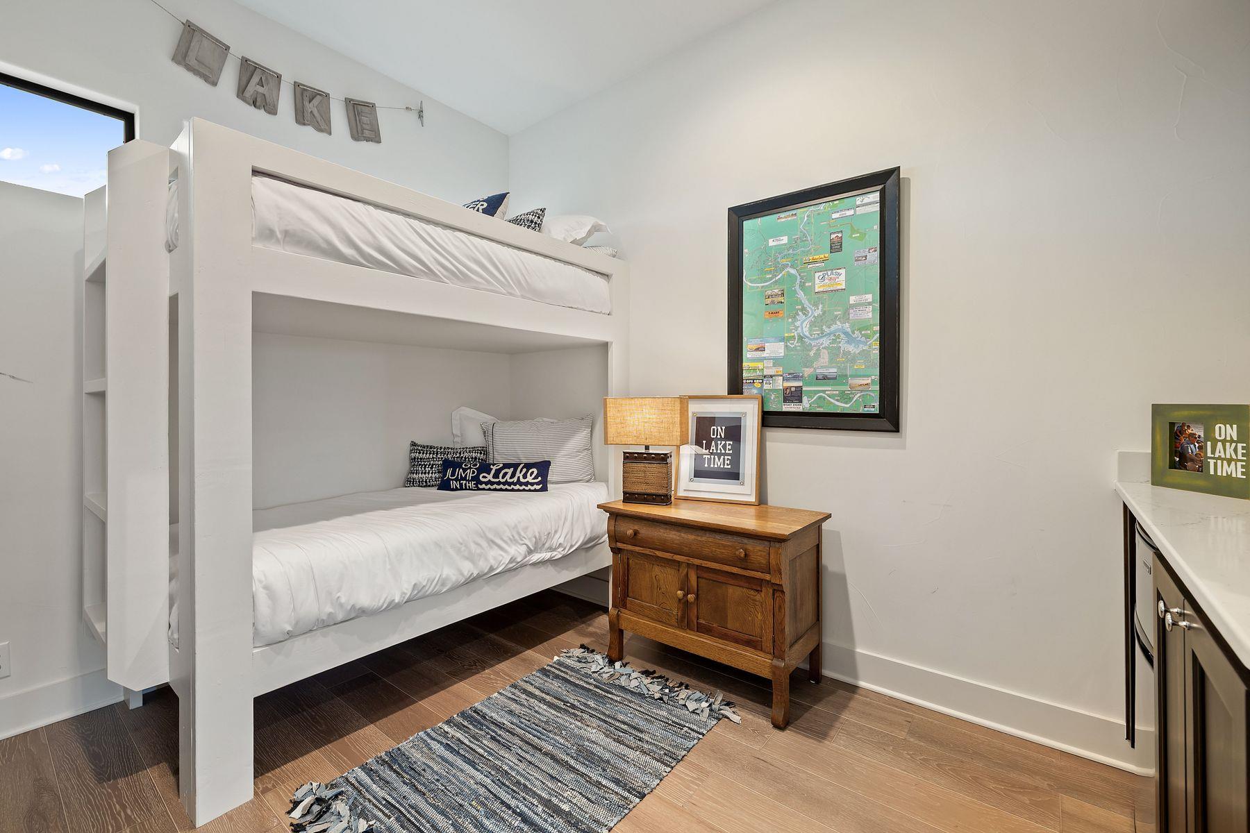 204 Hannahs Way, Burnet, TX 78611