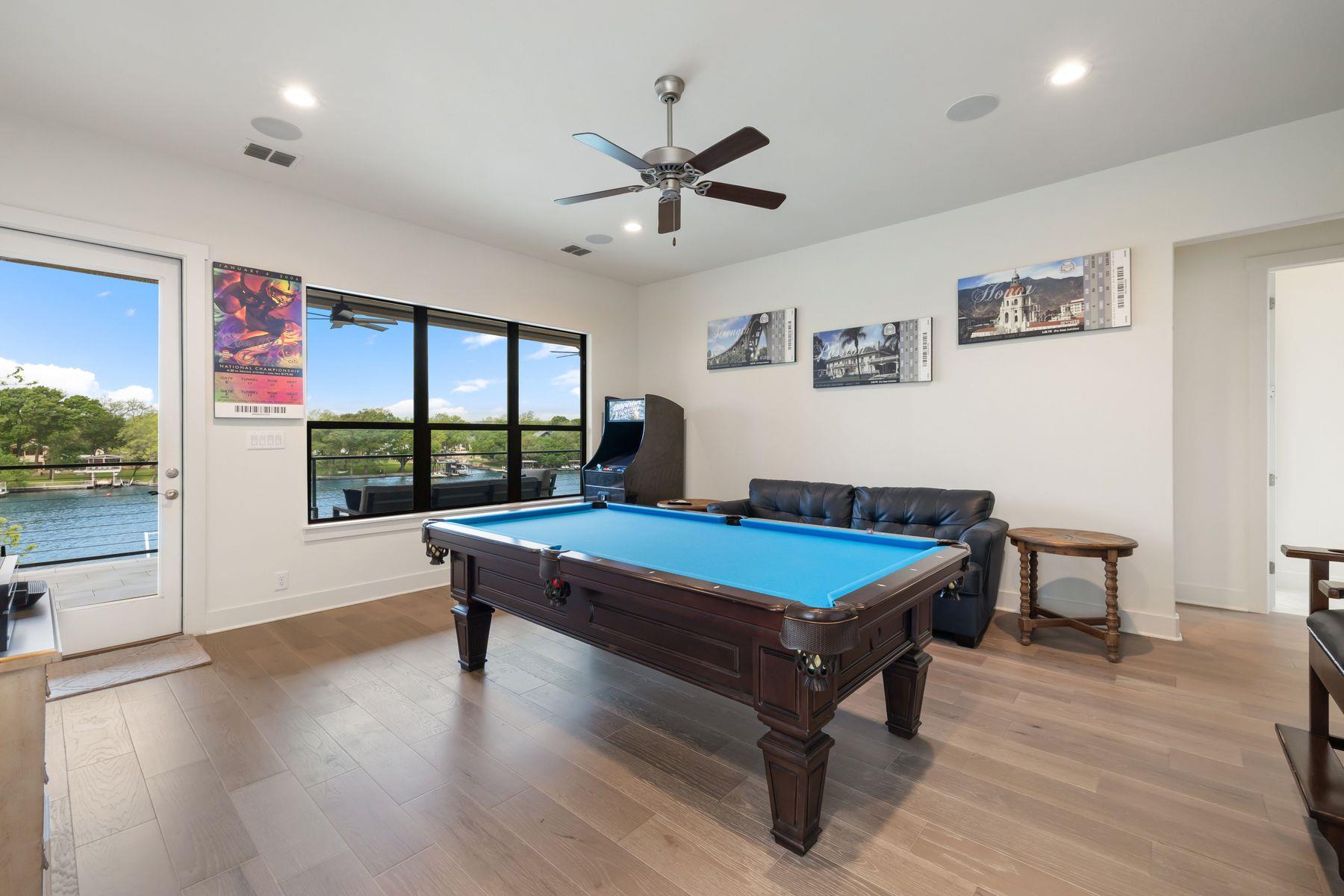 204 Hannahs Way, Burnet, TX 78611