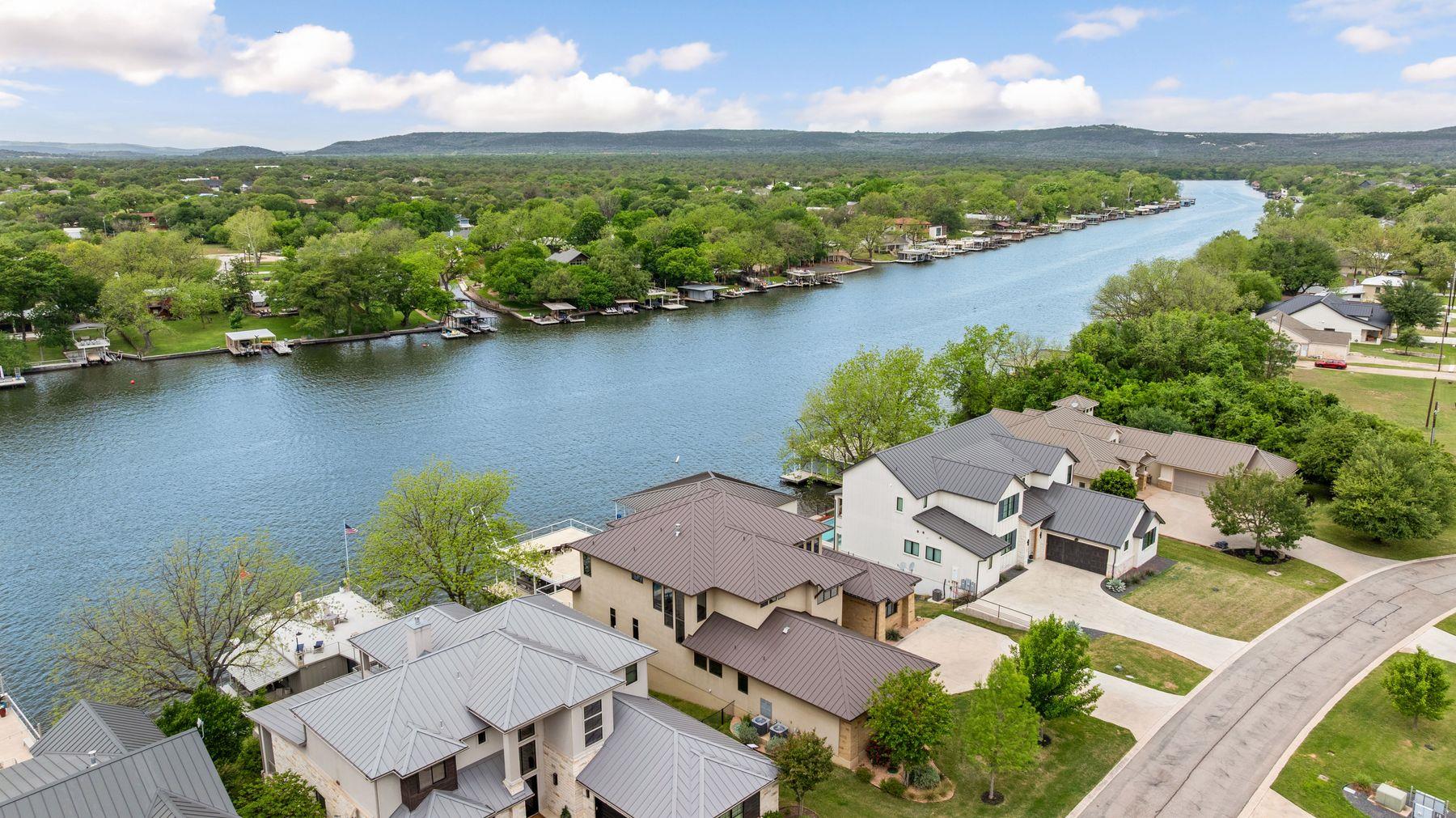 204 Hannahs Way, Burnet, TX 78611