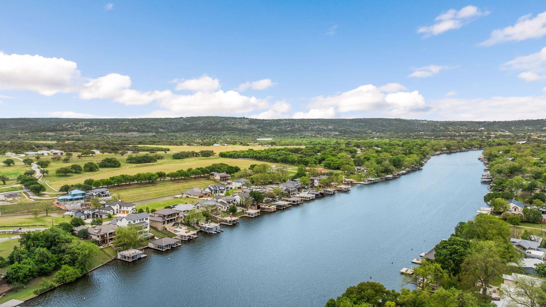 204 Hannahs Way, Burnet, TX 78611