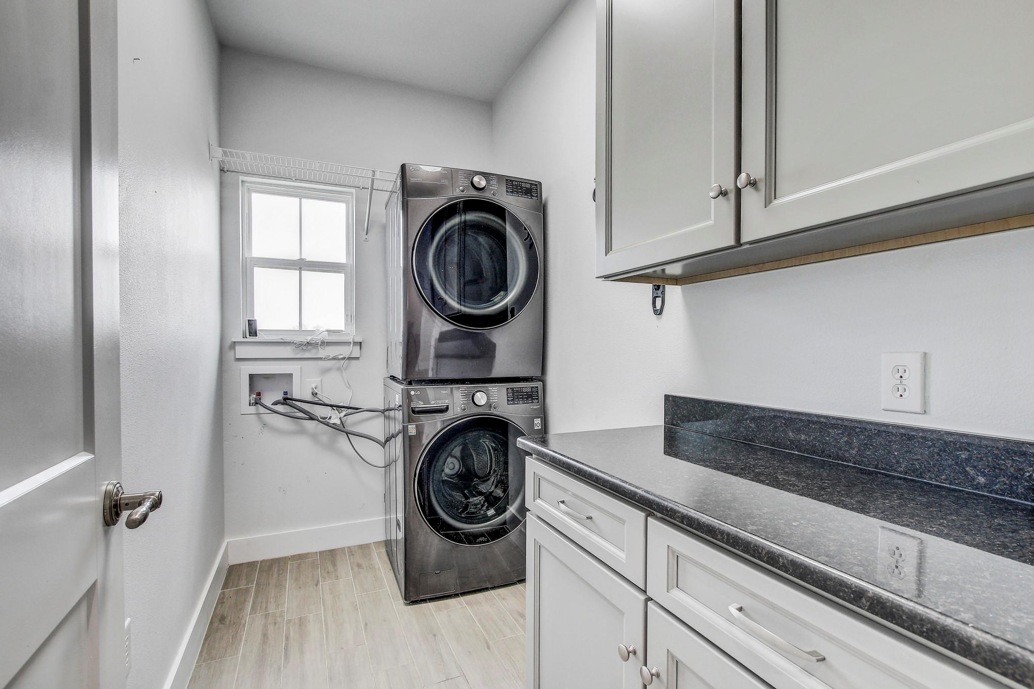 109 Les Ln, Smithville, TX 78957