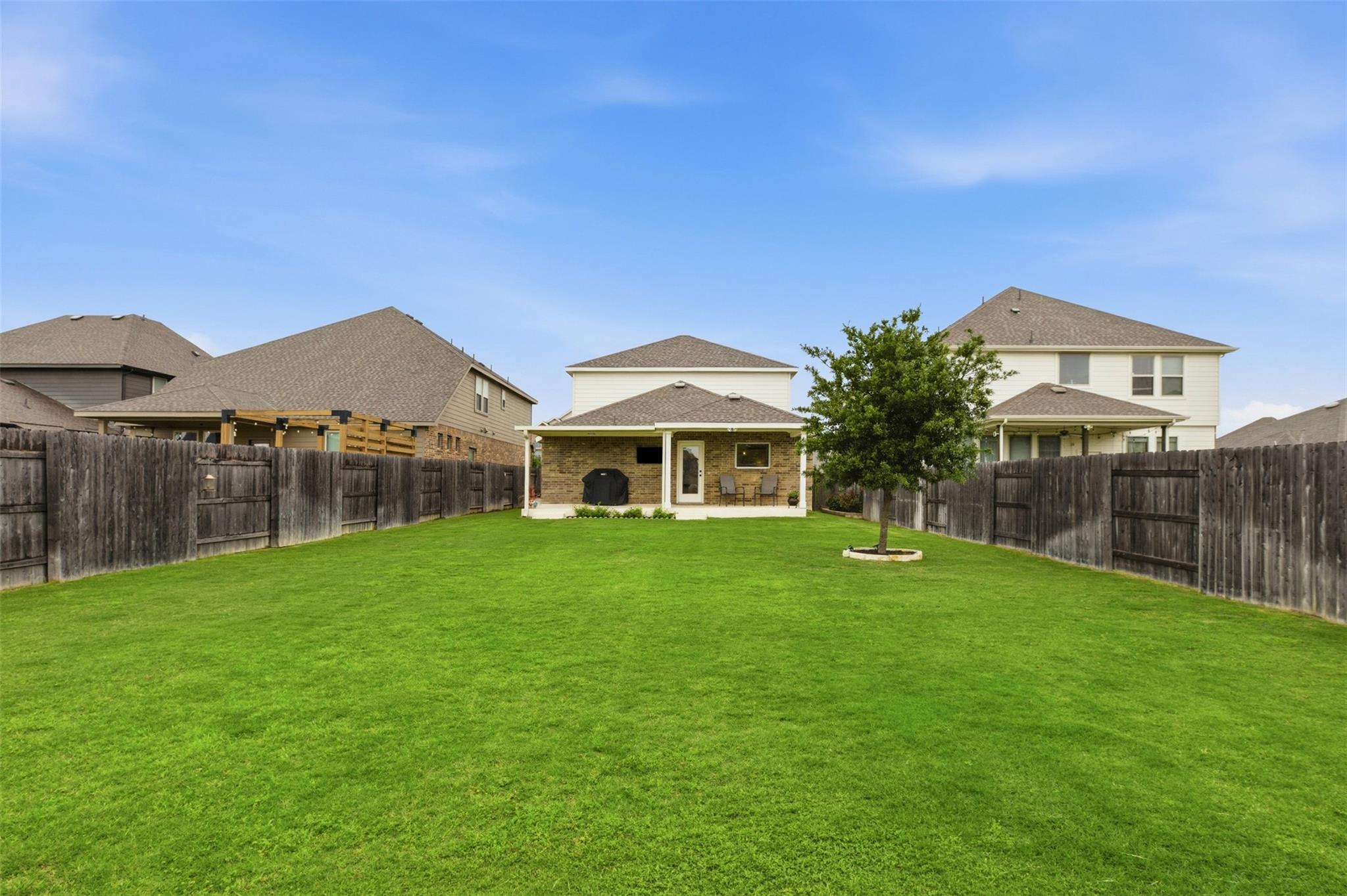 607 Windbrook Dr, Georgetown, TX 78628