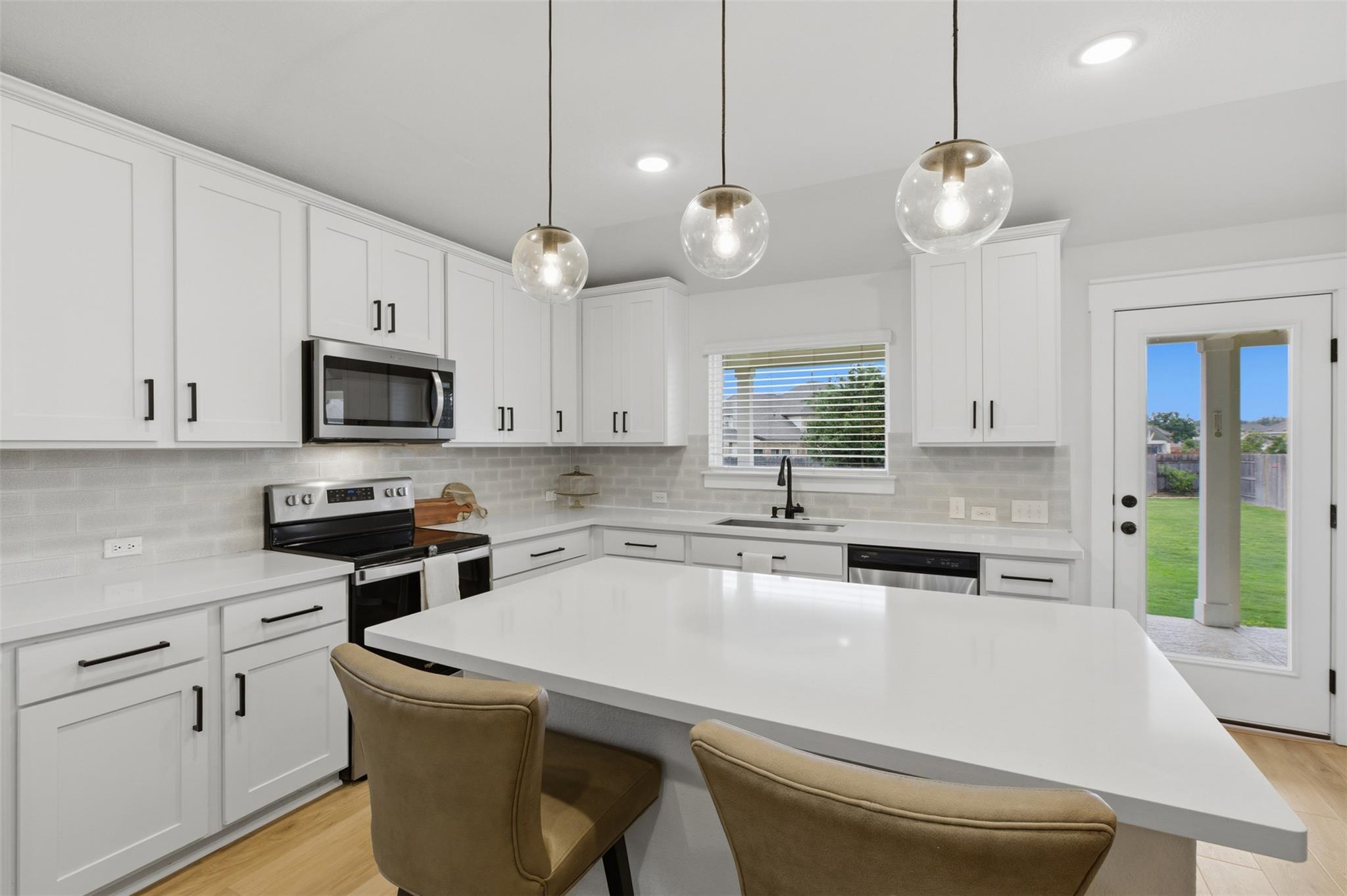 607 Windbrook Dr, Georgetown, TX 78628