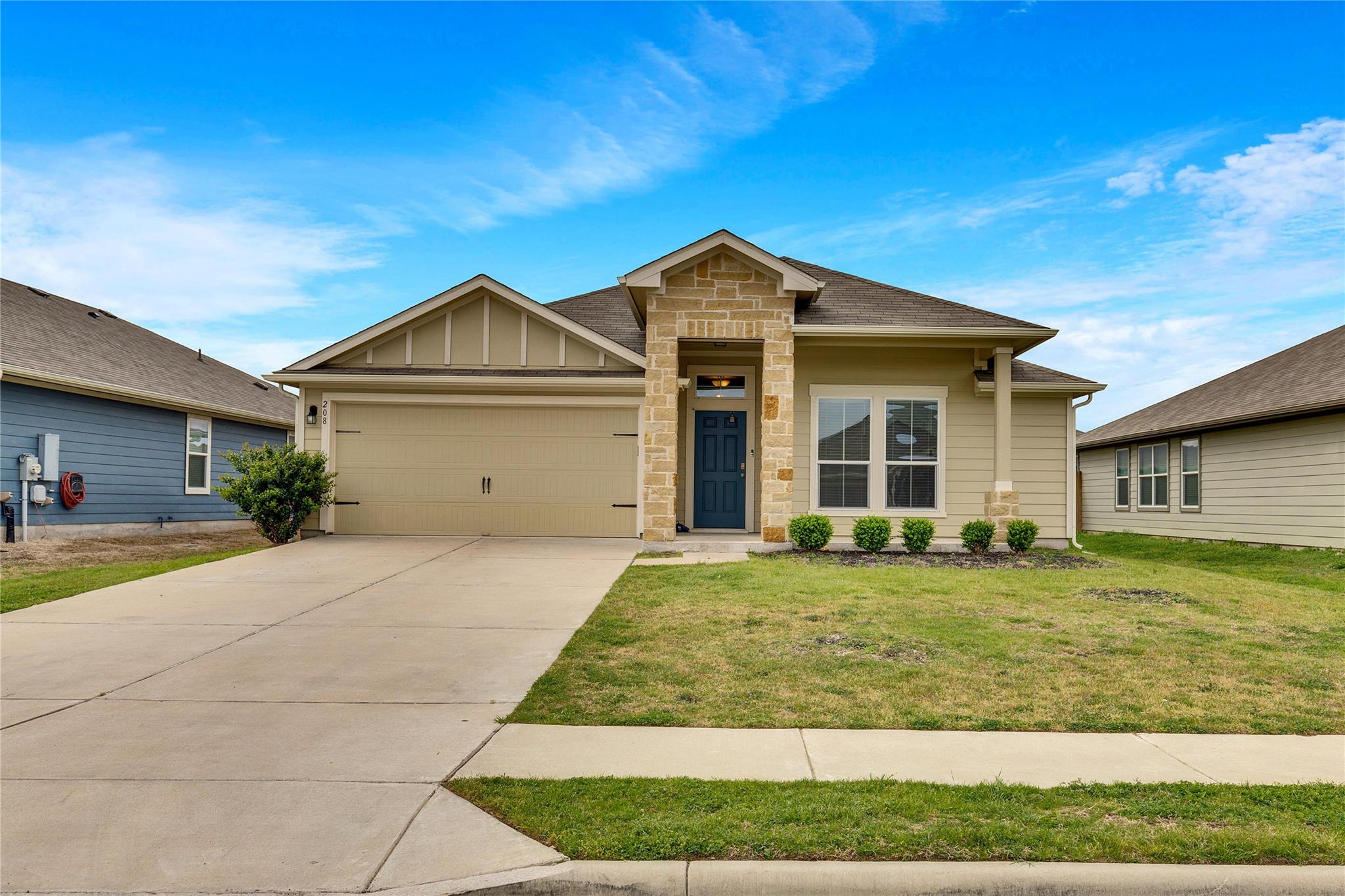 208 Garcitas Creek Ln, Hutto, TX 78634