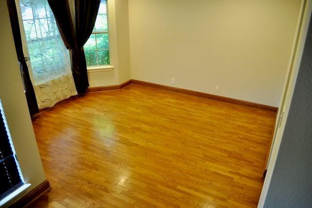 8502 Tyhurst Dr, Austin, TX 78749