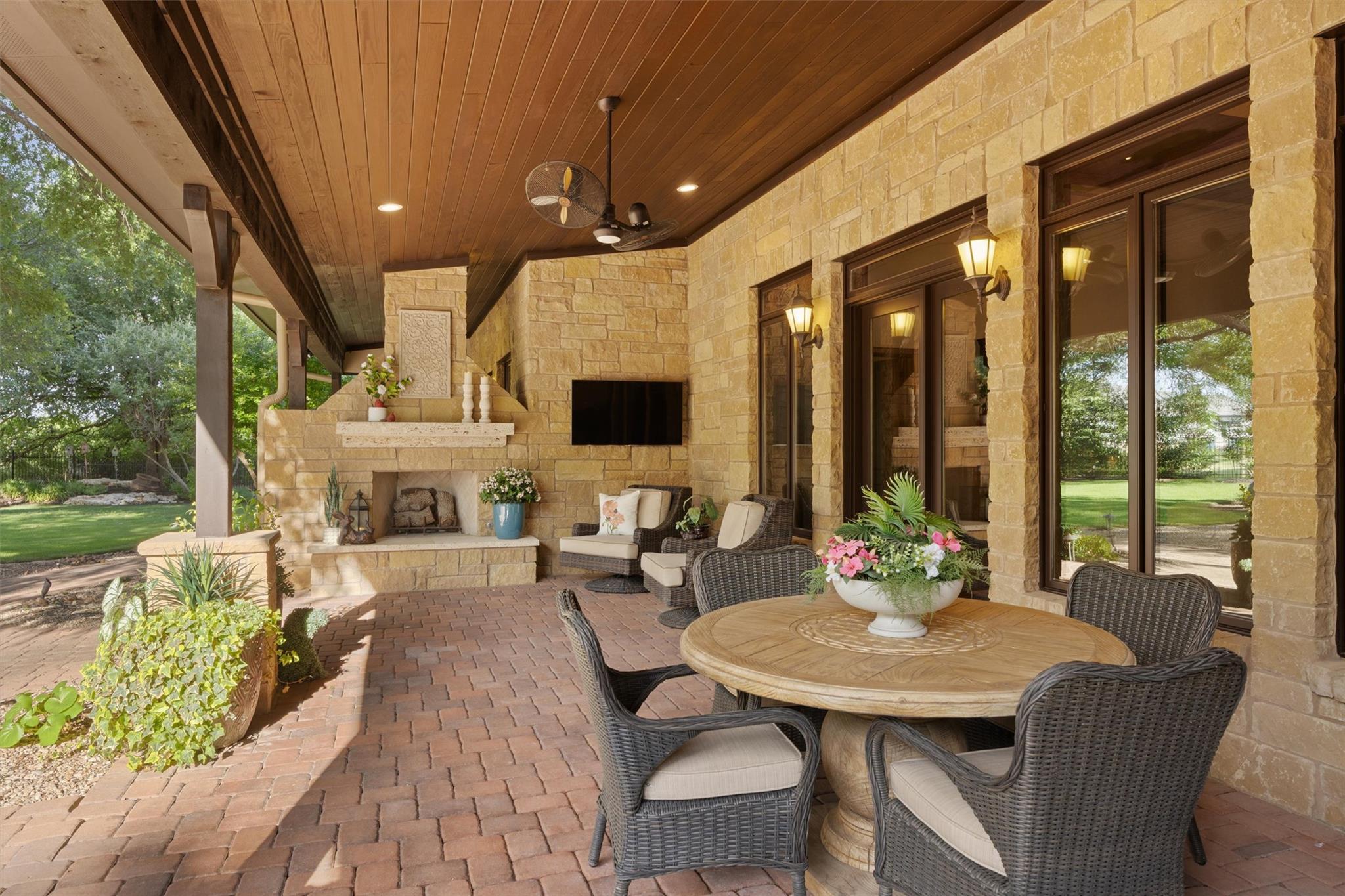 105 Pitchstone Cv, Georgetown, TX 78628