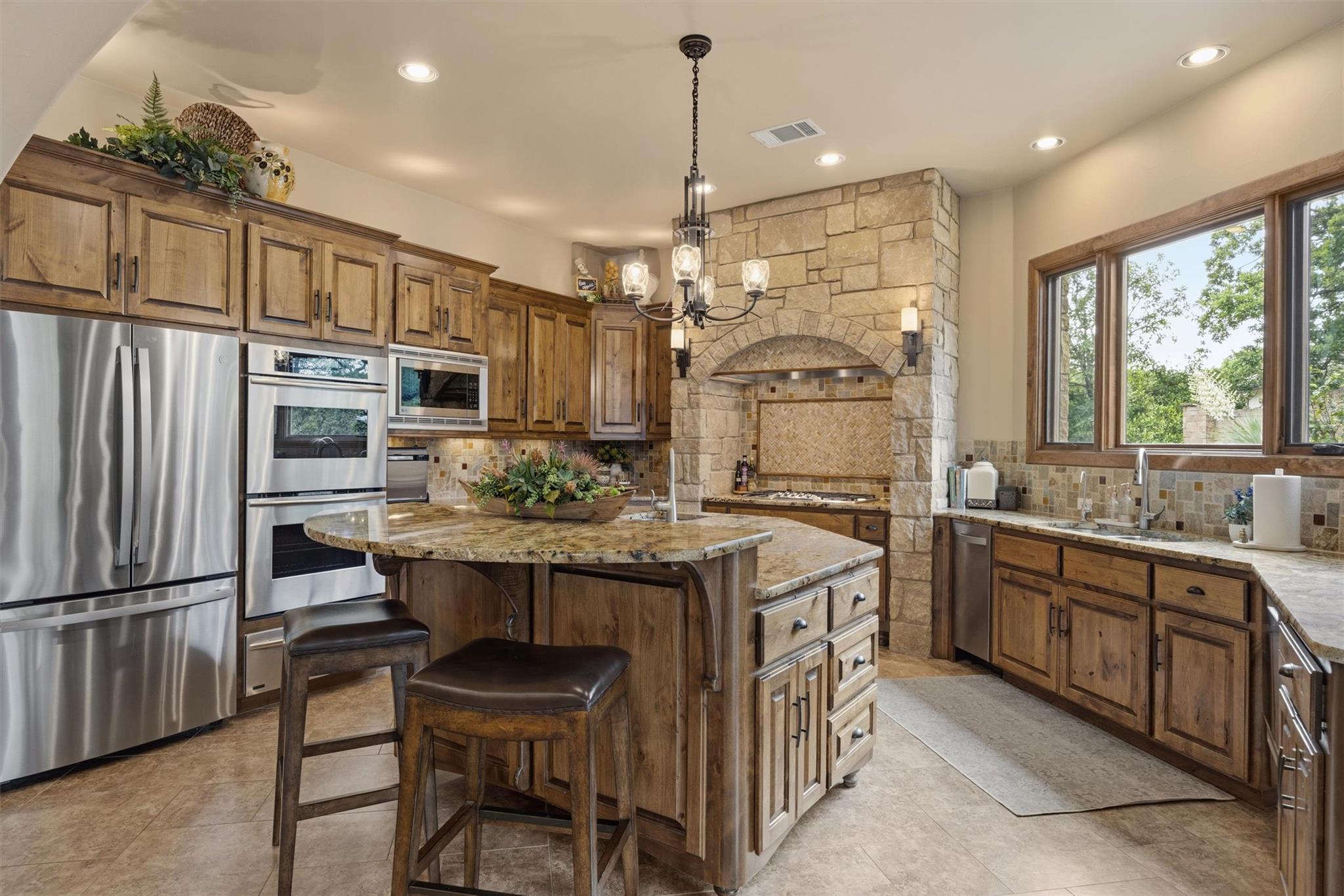 105 Pitchstone Cv, Georgetown, TX 78628