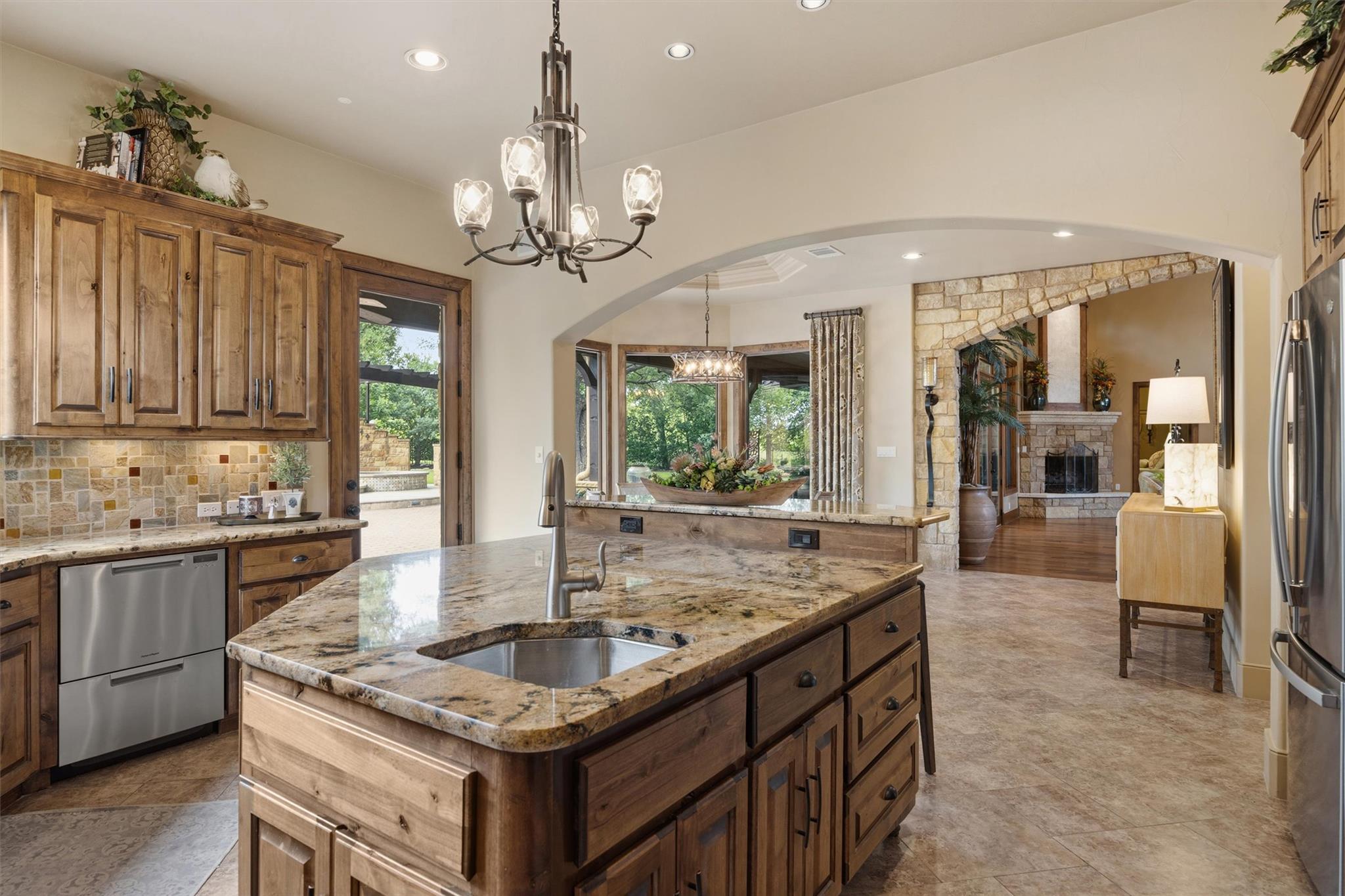 105 Pitchstone Cv, Georgetown, TX 78628