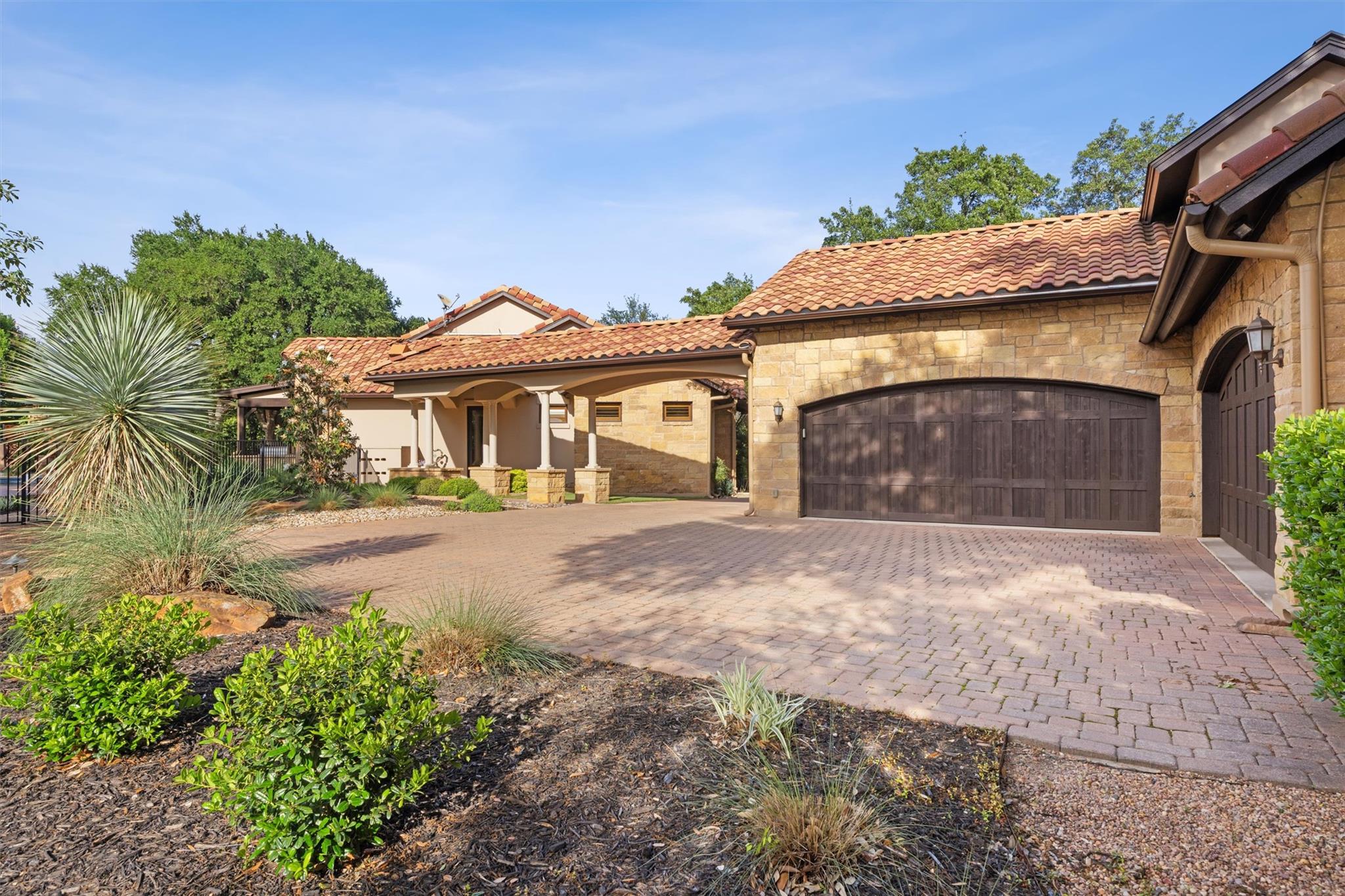 105 Pitchstone Cv, Georgetown, TX 78628