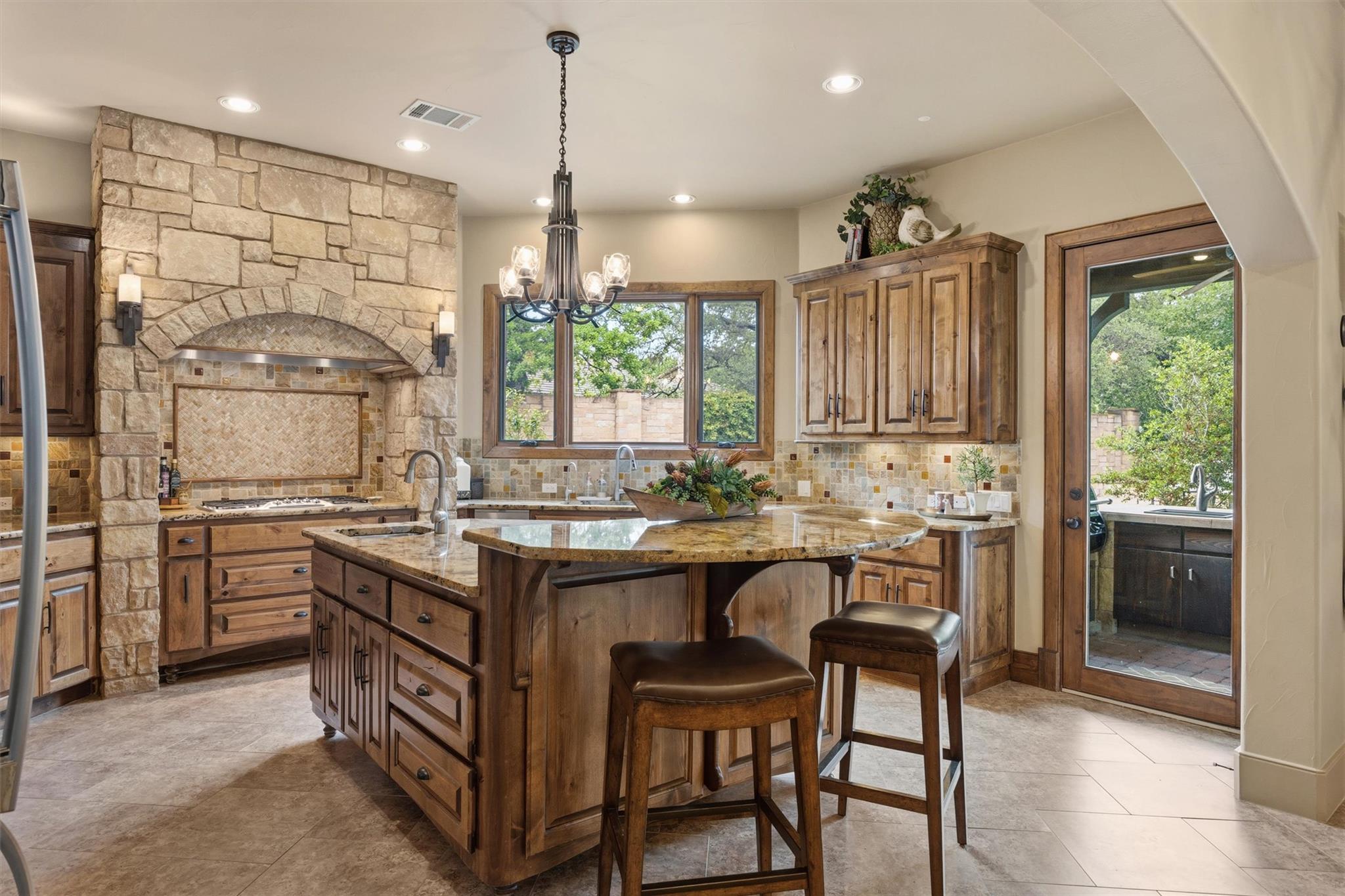 105 Pitchstone Cv, Georgetown, TX 78628