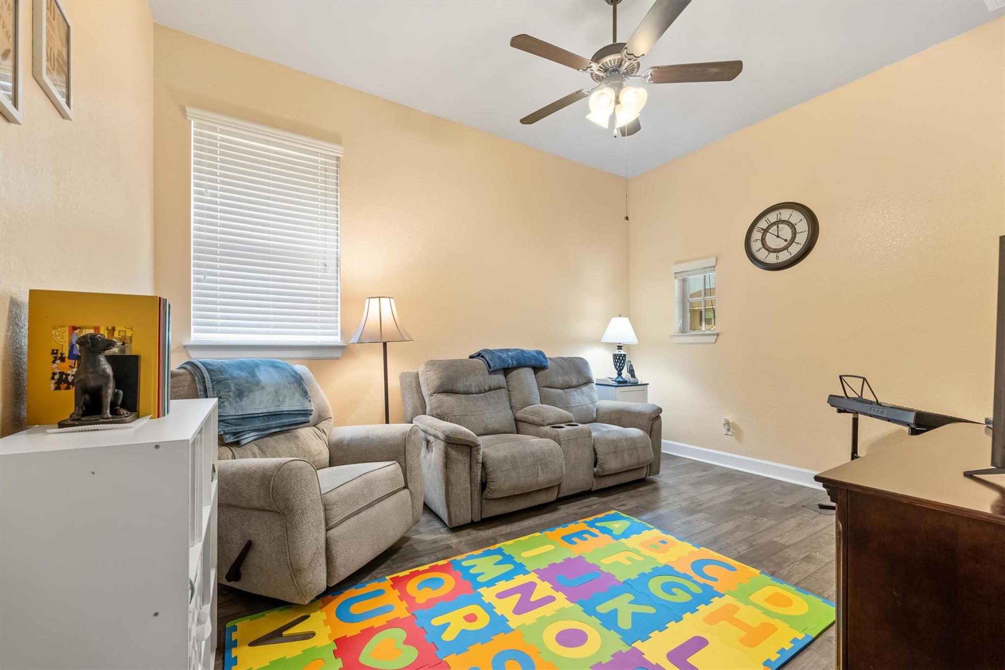 1004 Hezekiah Ln, Leander, TX 78641