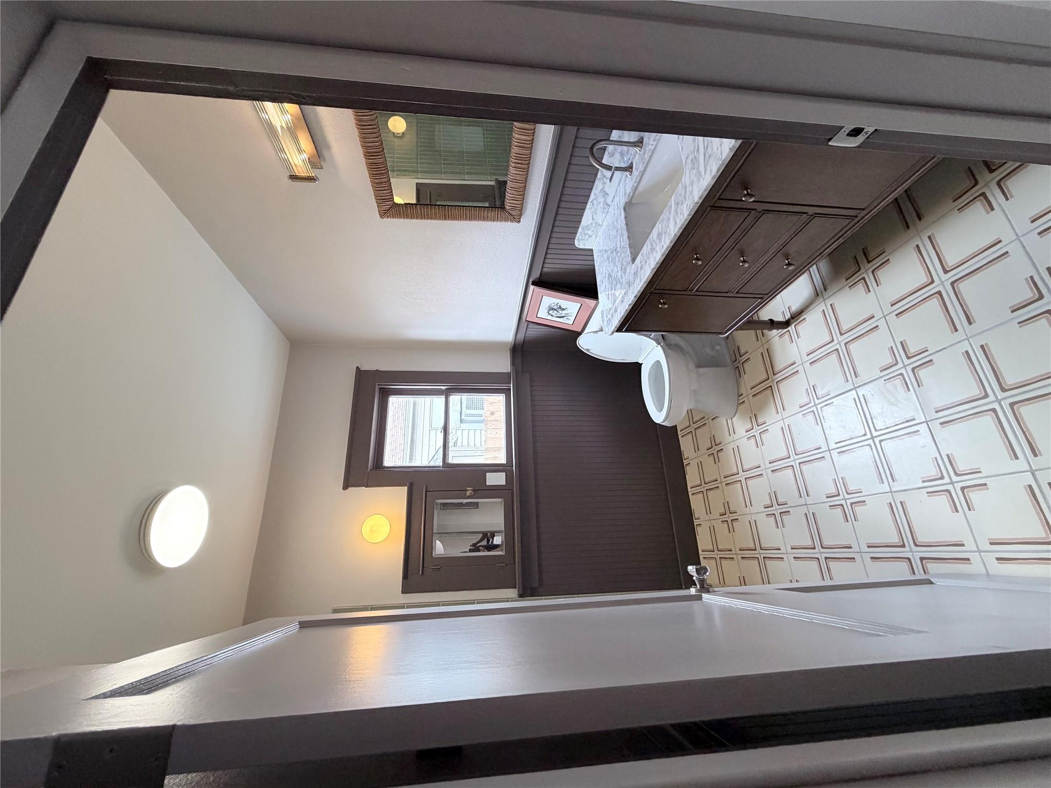 1914 W Magnolia Ave, San Antonio, TX 78201